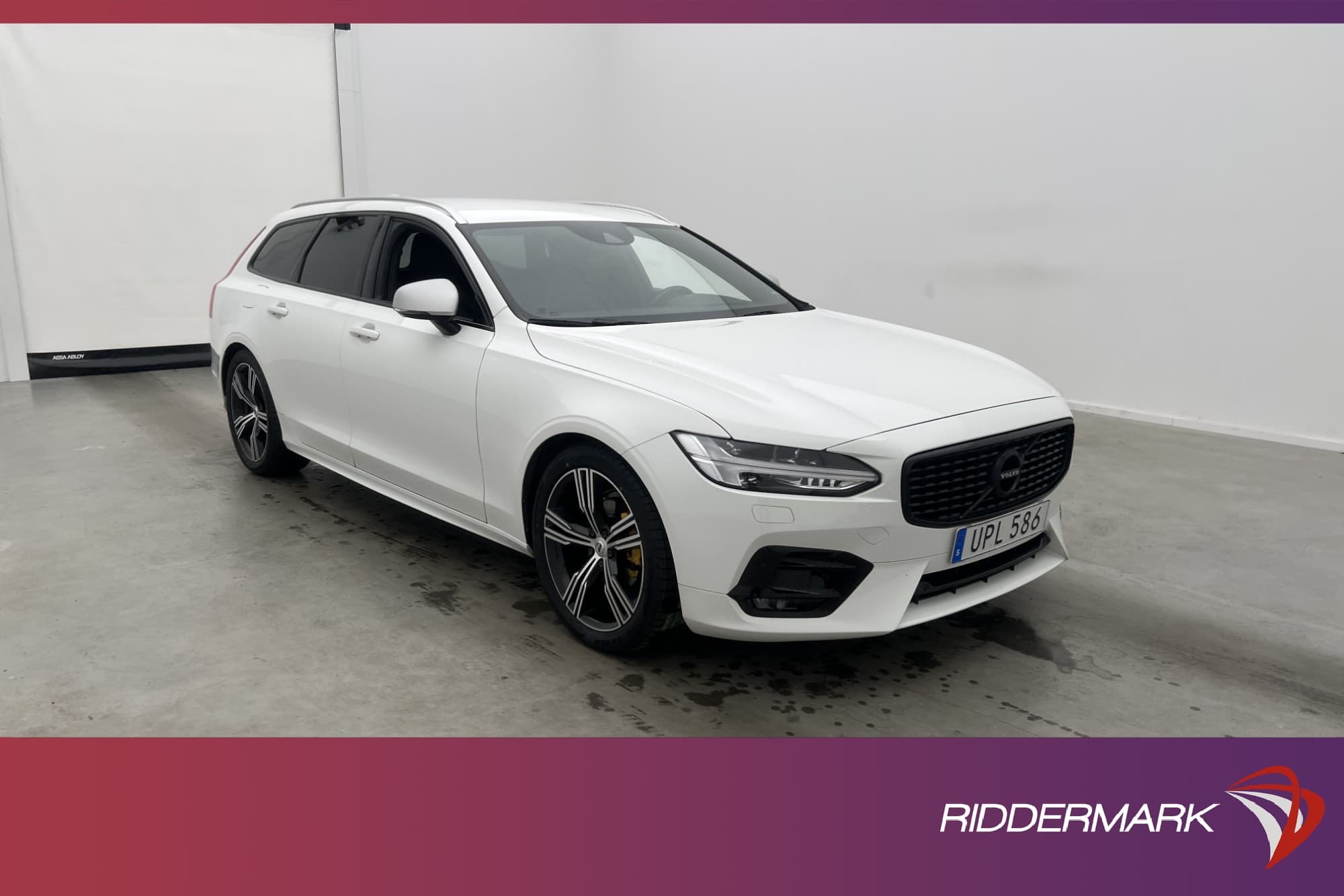 Volvo V90 D4 AWD