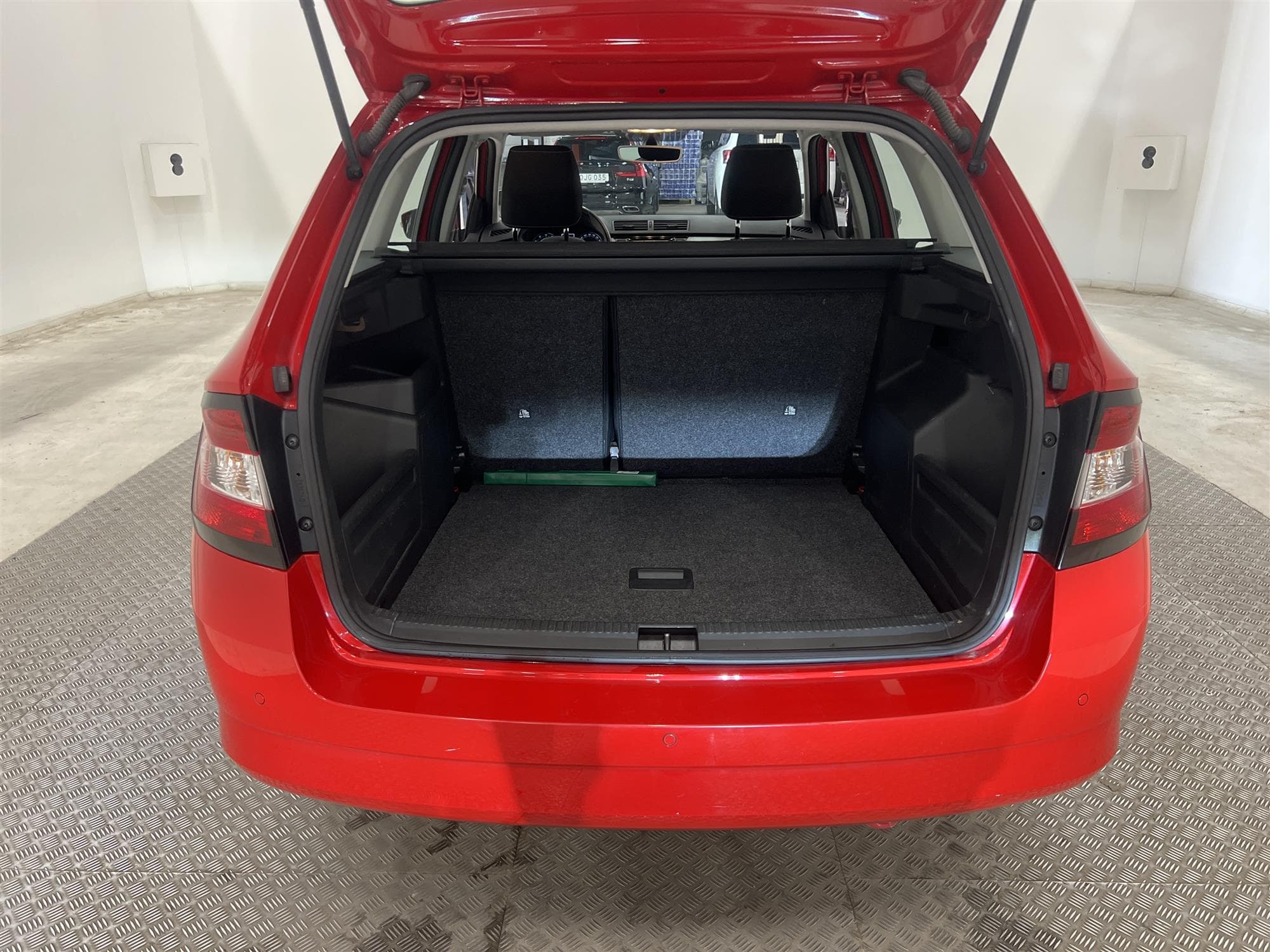 Skoda Fabia Kombi 1.2 TSI 90hk P-Sensor Låg Skatt 0,47L/mil