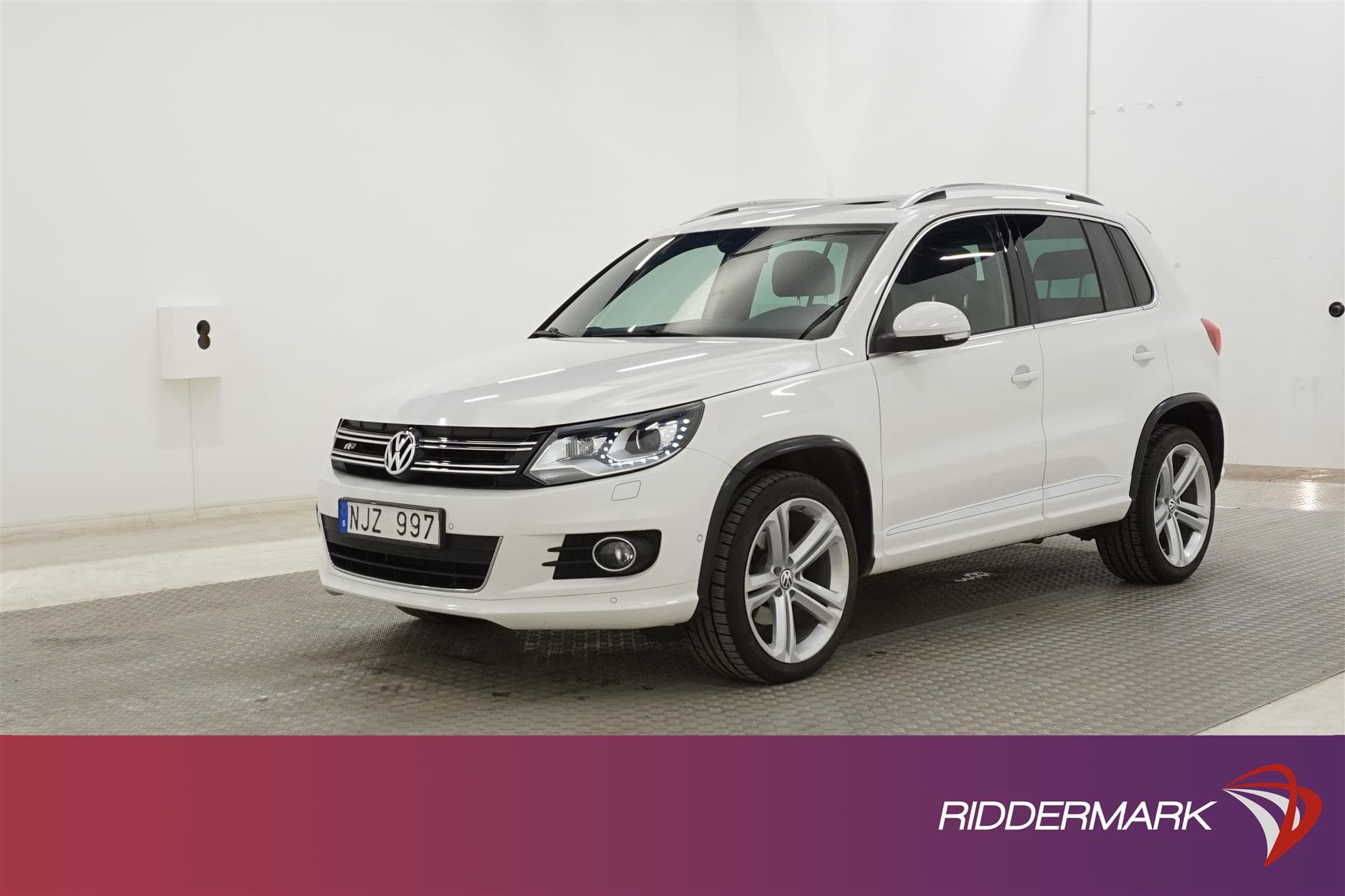 Volkswagen Tiguan 4M 177hk R-line Pano Skinn Dragpkt