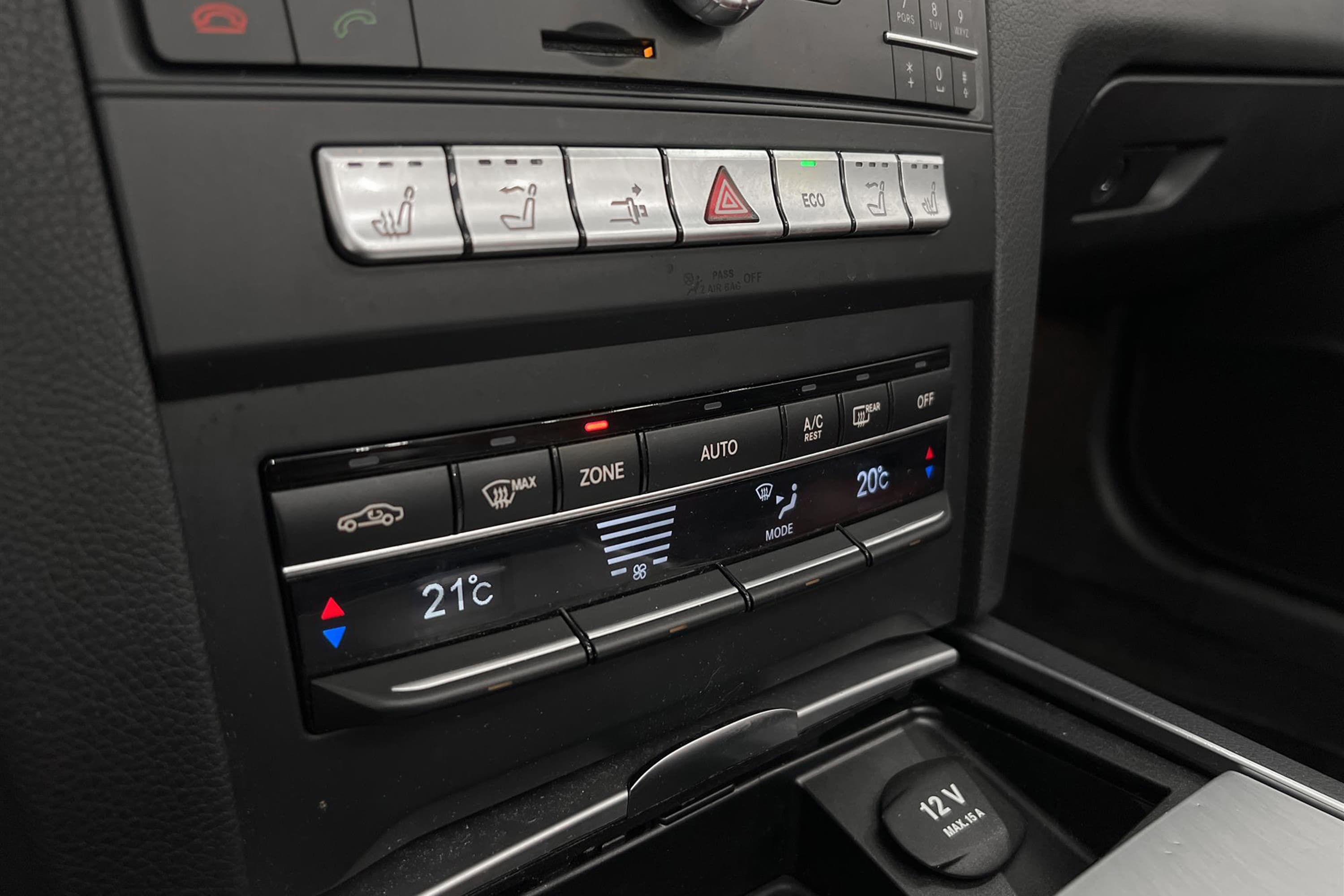Mercedes-Benz  E 250 Cabriolet 204hk AMG Sport H/K Navi 360 