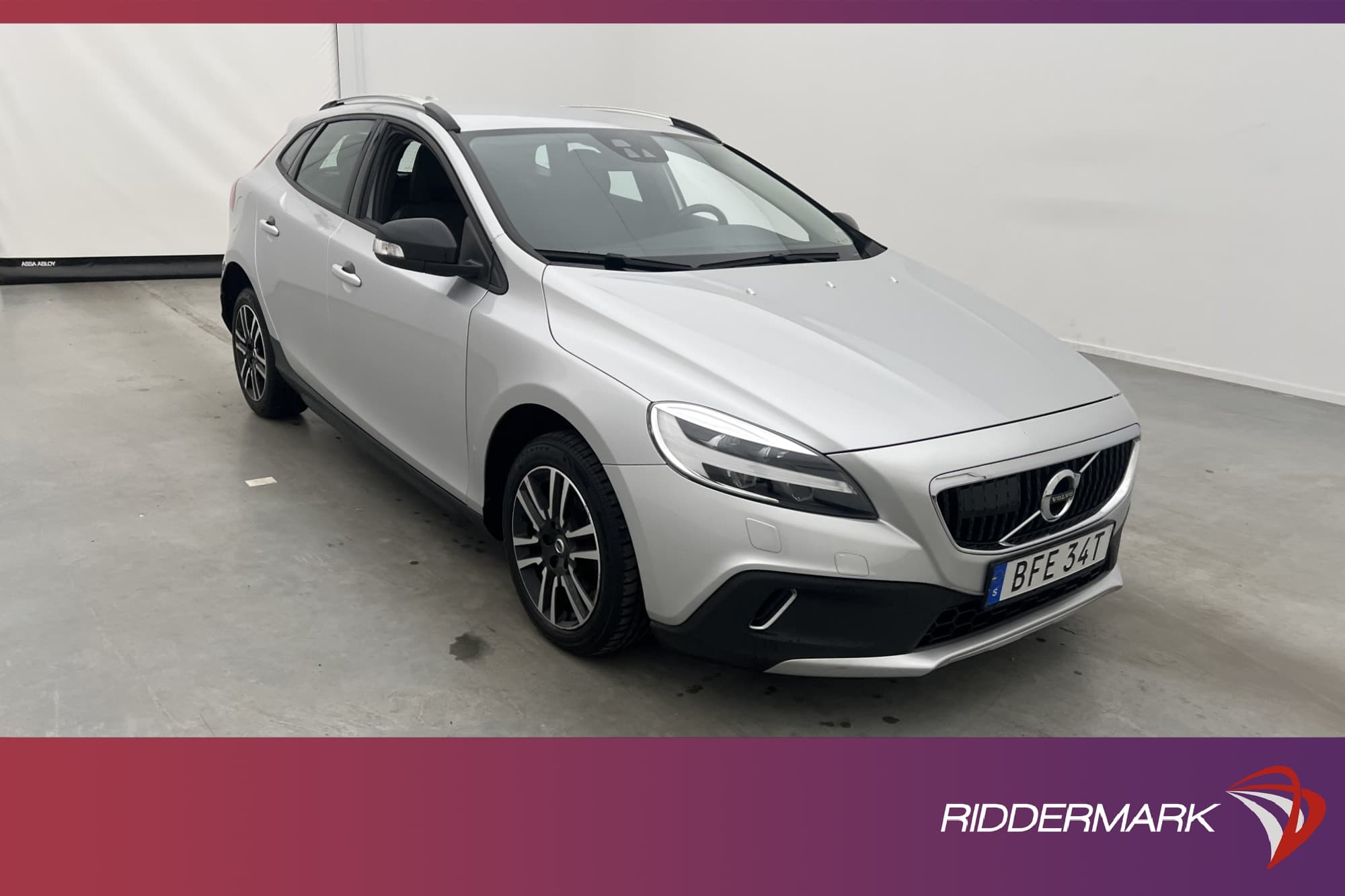 Volvo V40 Cross Country D3 VOC D-Värm Navi B-Kamera BLIS