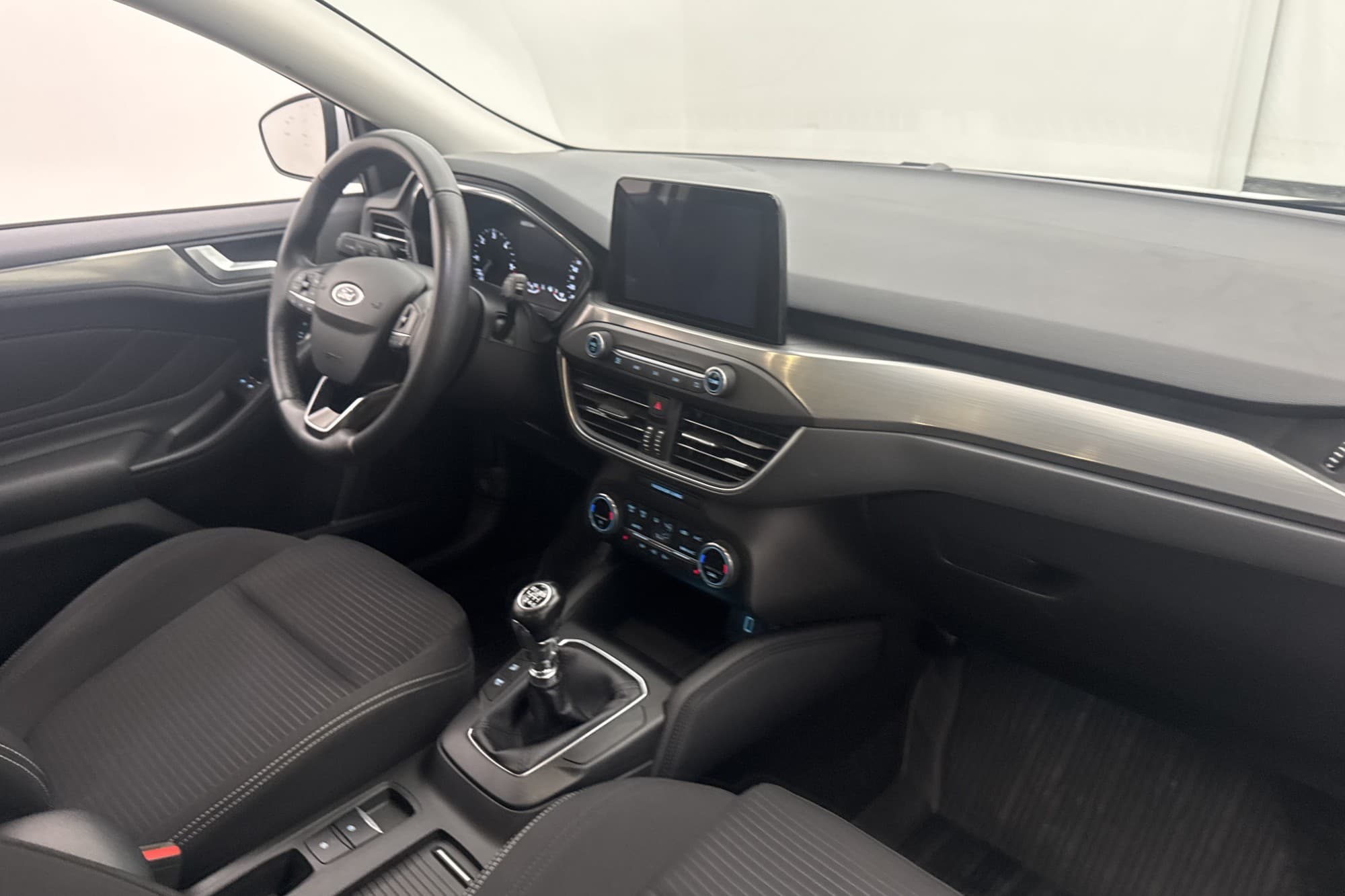 Ford  Focus Kombi 1.5 120hk Titanium Adaptiv Farthållare