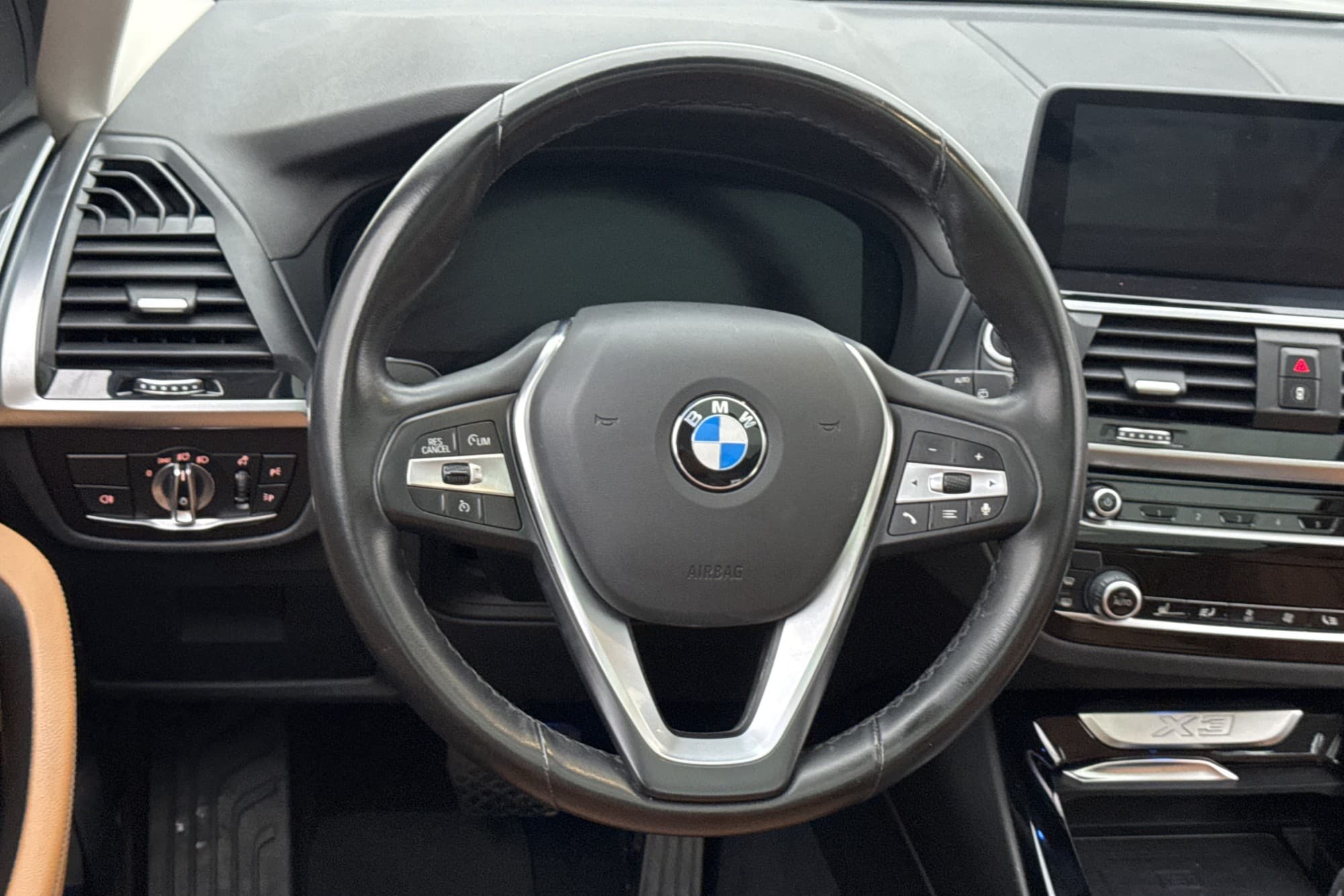 BMW X3 xDrive30e X-Line Pano Cockpit HiFi Navi Skinn Drag