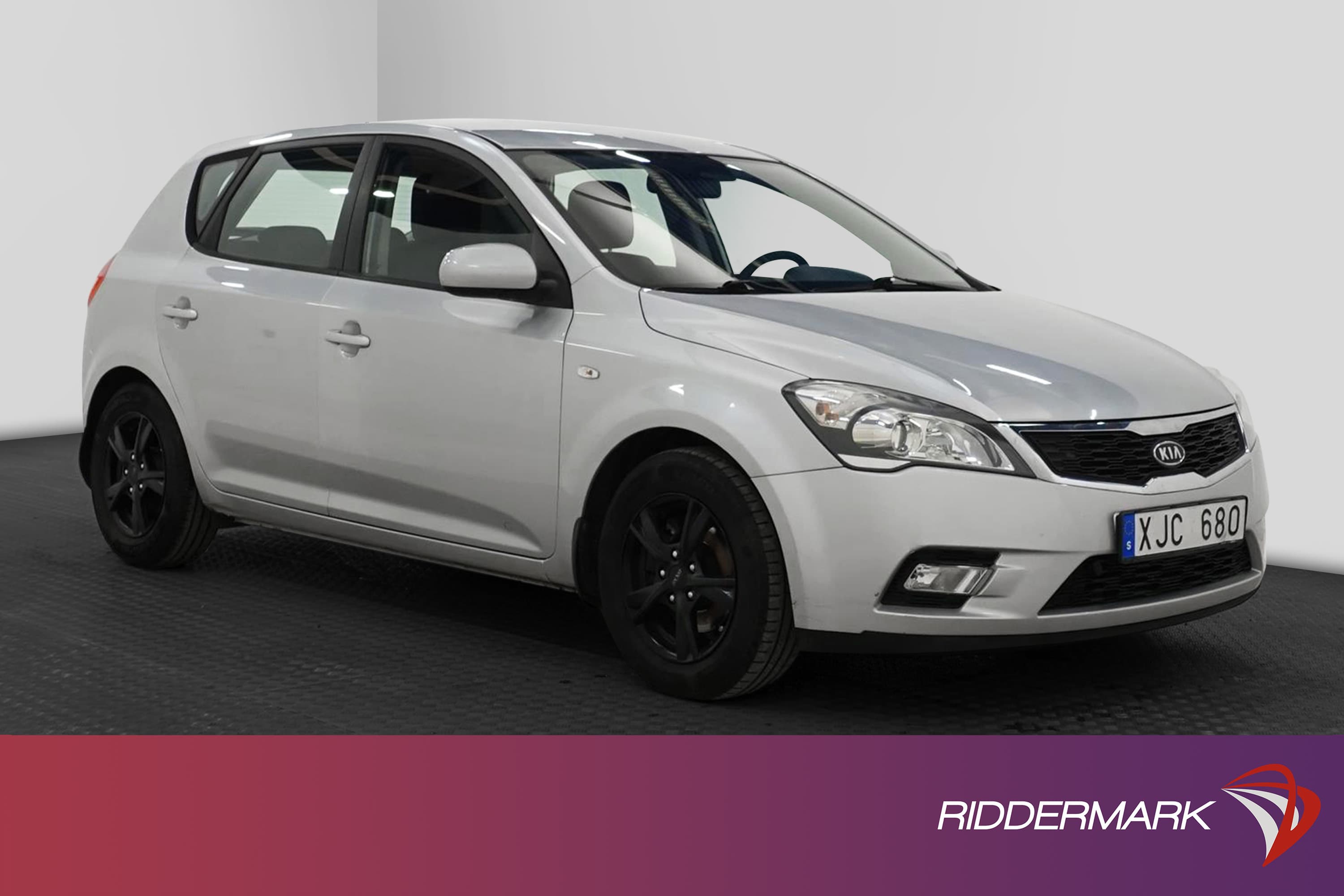 Kia Ceed 1.4 CVVT 90hk M-Värm Nyserv 822kr Skatt 0,49L/mil