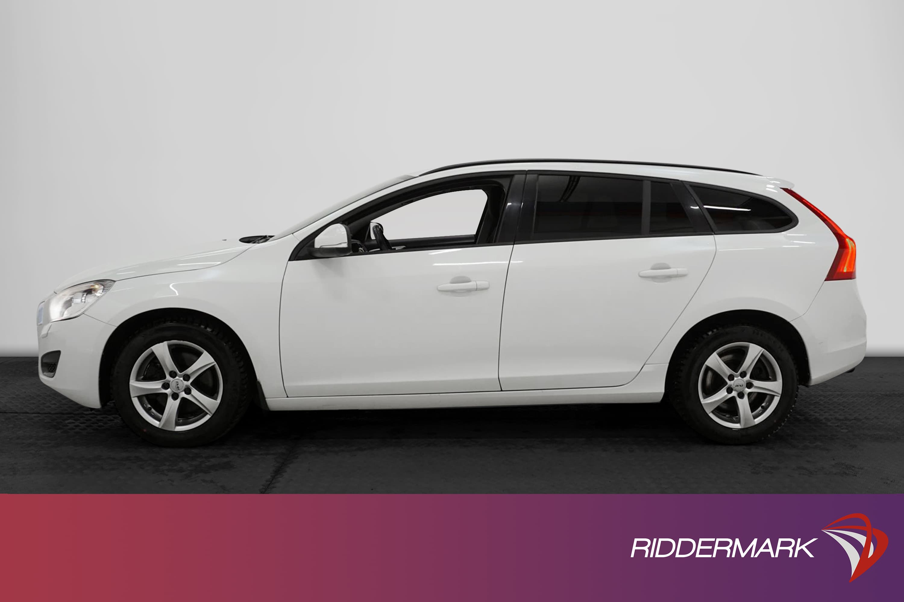 Volvo V60 T4 Powershift 180hk