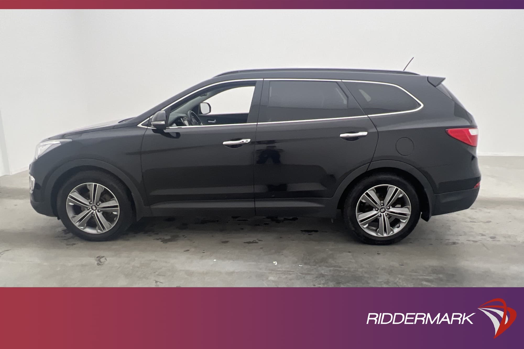 Hyundai Grand Santa Fe