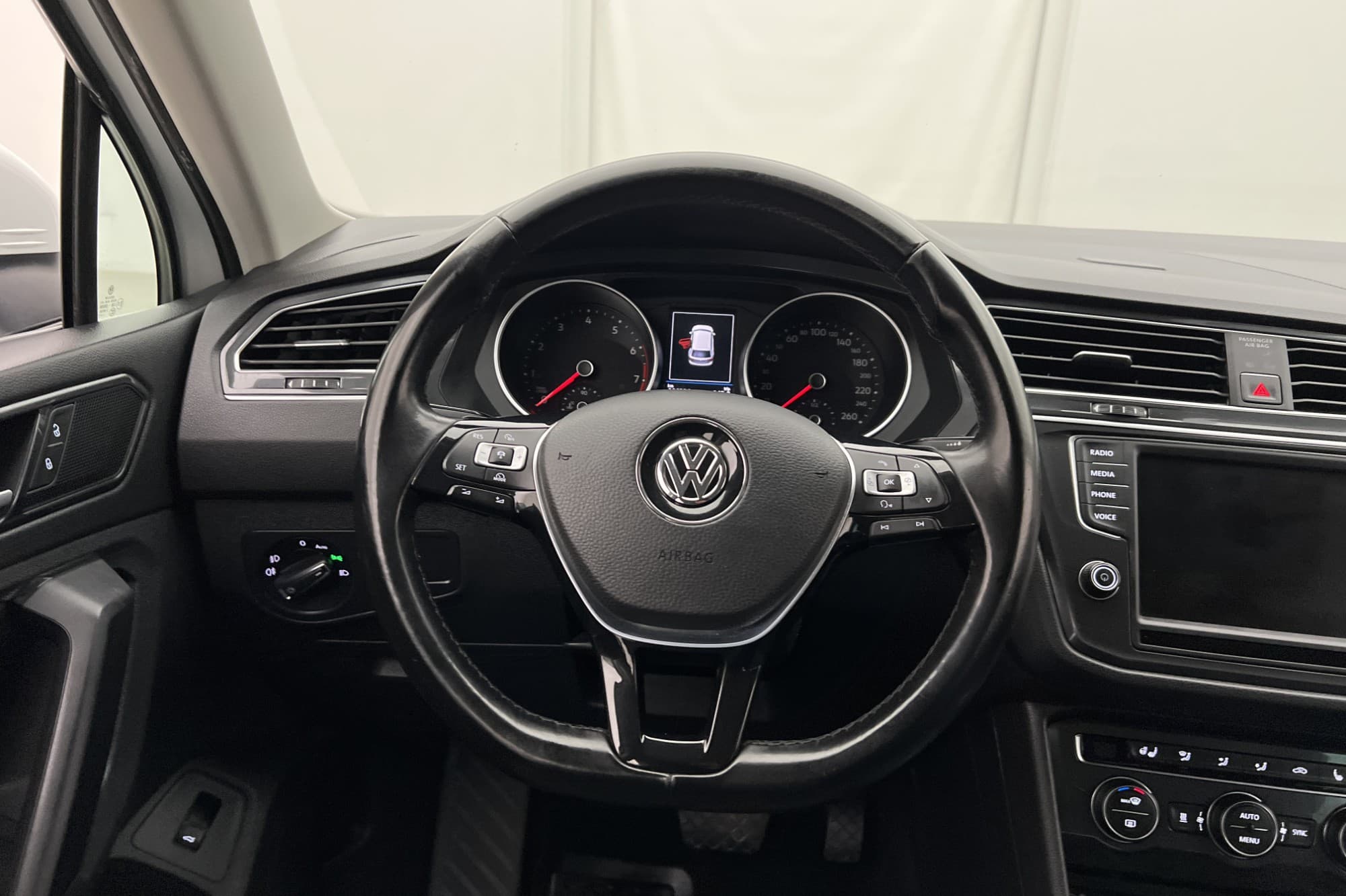 Volkswagen Tiguan TSI 4Motion 150hk Dragkrok Värmare Kamera