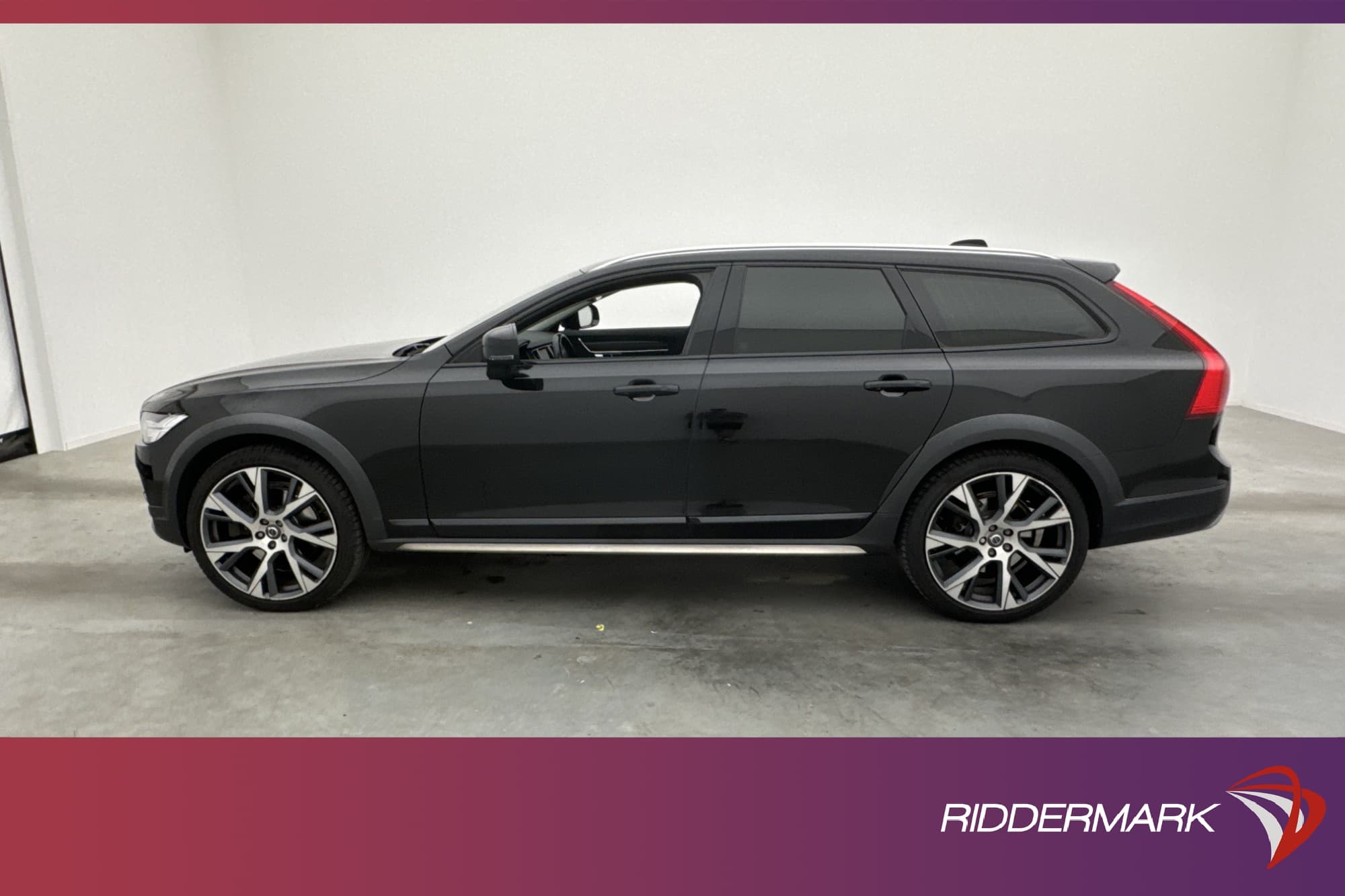 Volvo V90 Cross Country D4 AWD