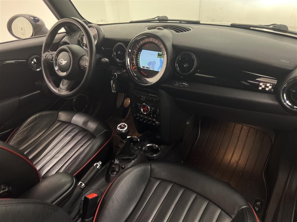 MINI John Cooper Works 211hk Navi H/K Skinn LÅGMIL 0,58l/milinteriör