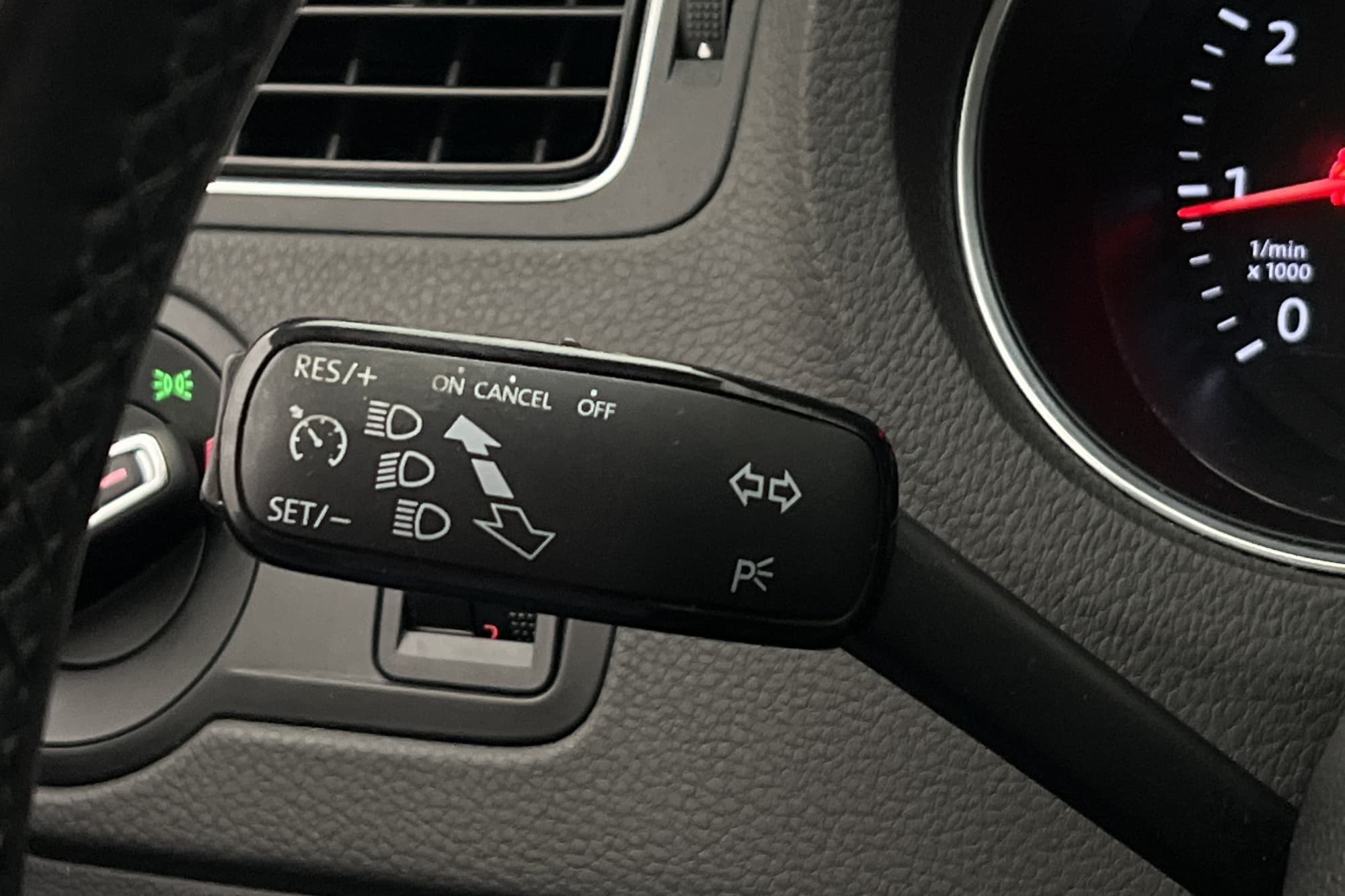 Volkswagen Polo 1.2 TSI 90hk Backkamera Farthållare