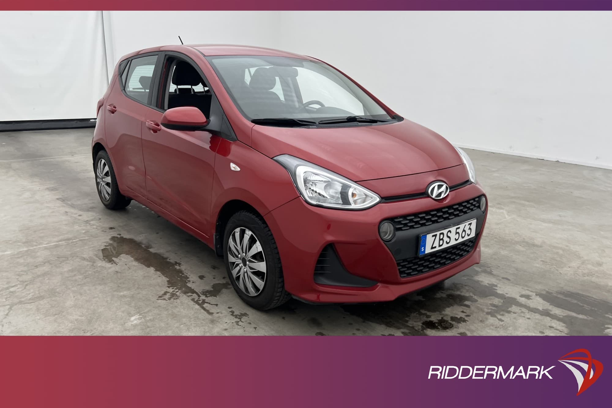 Hyundai i10 1.0 blue 67hk