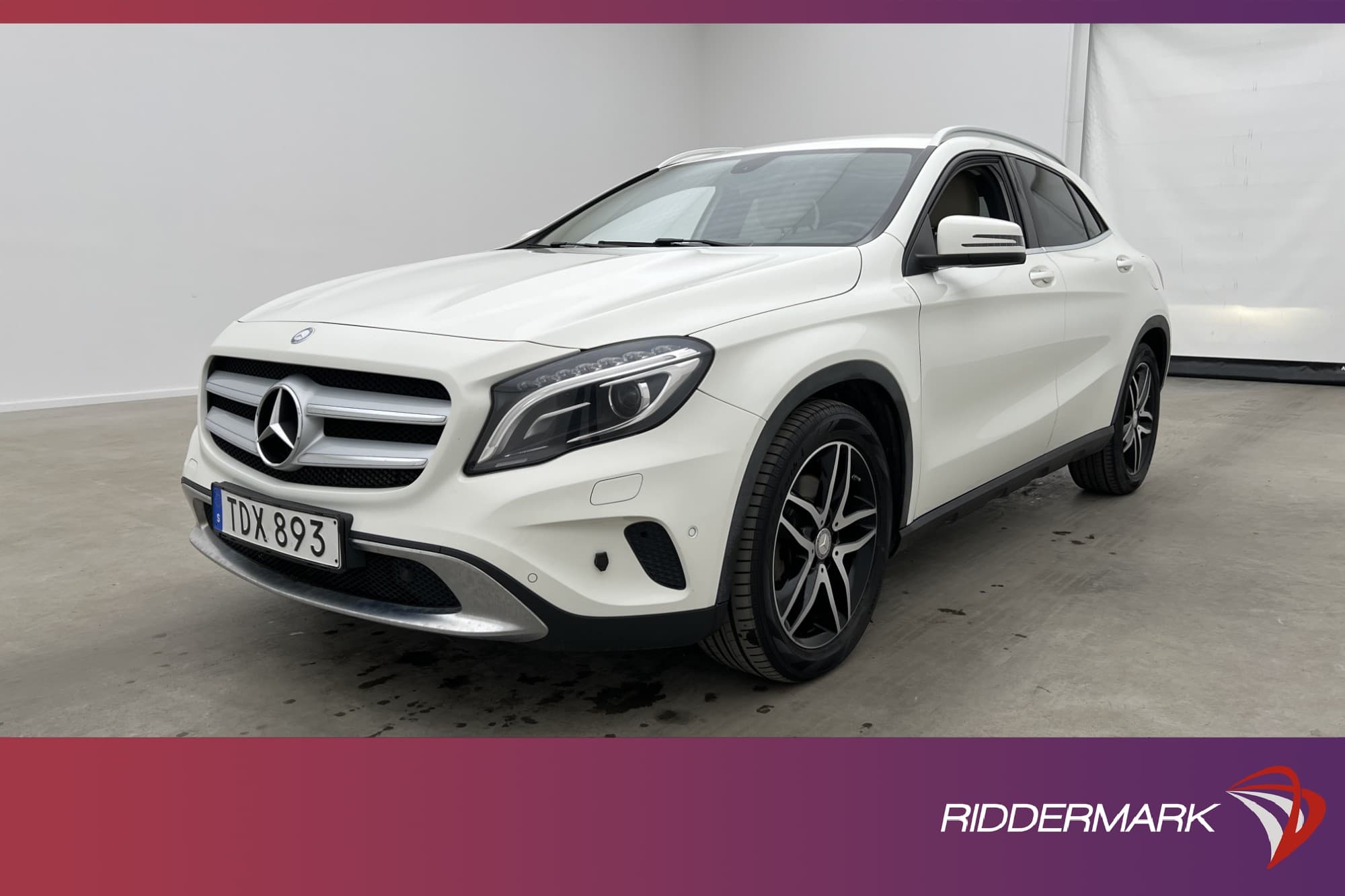 Mercedes-Benz GLA 250 4MATIC 211hk M-Värmare Skinn Sensorer