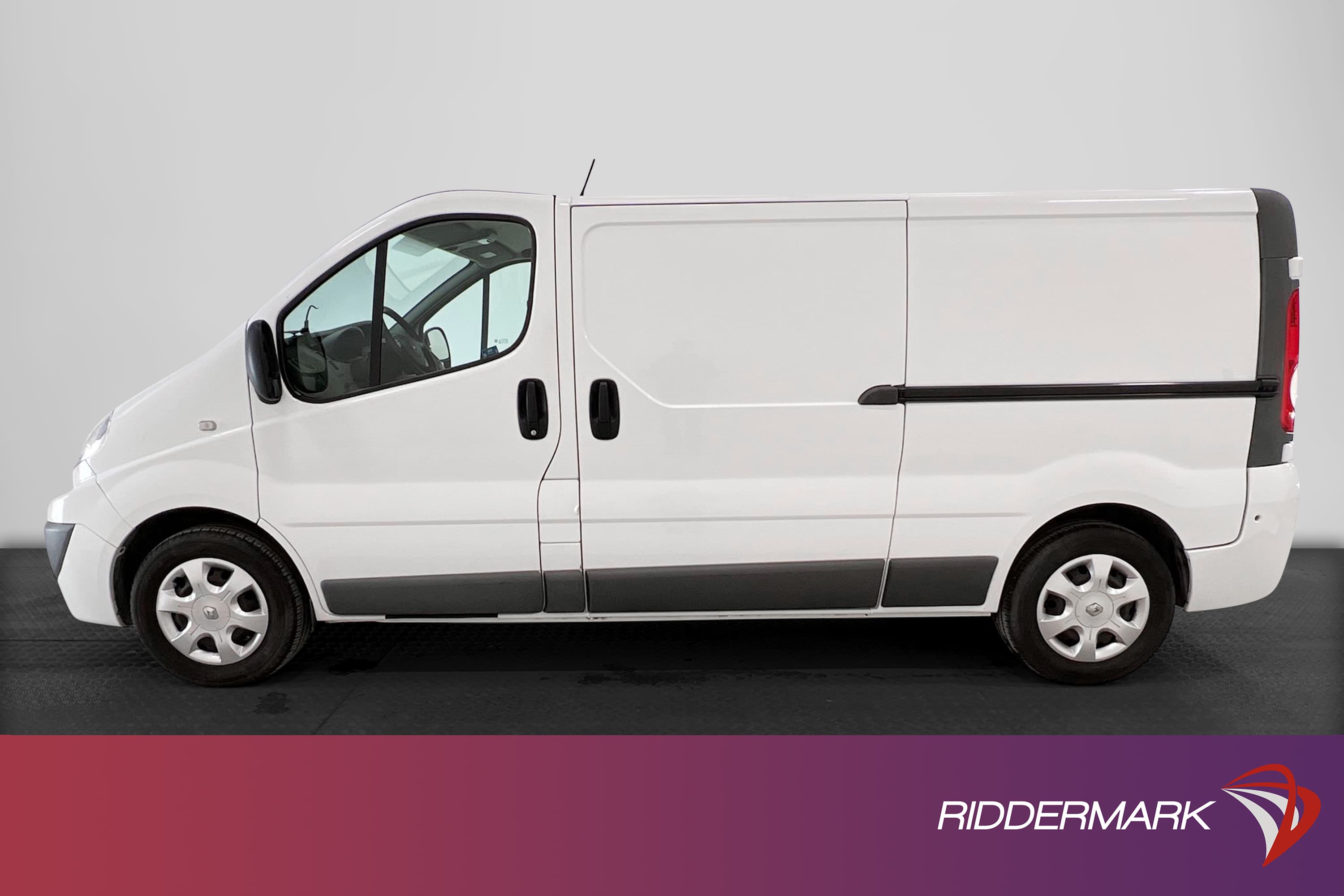 Renault Trafic 2.0 dCi L2 Värmare Navi 3-sits Dragkrok