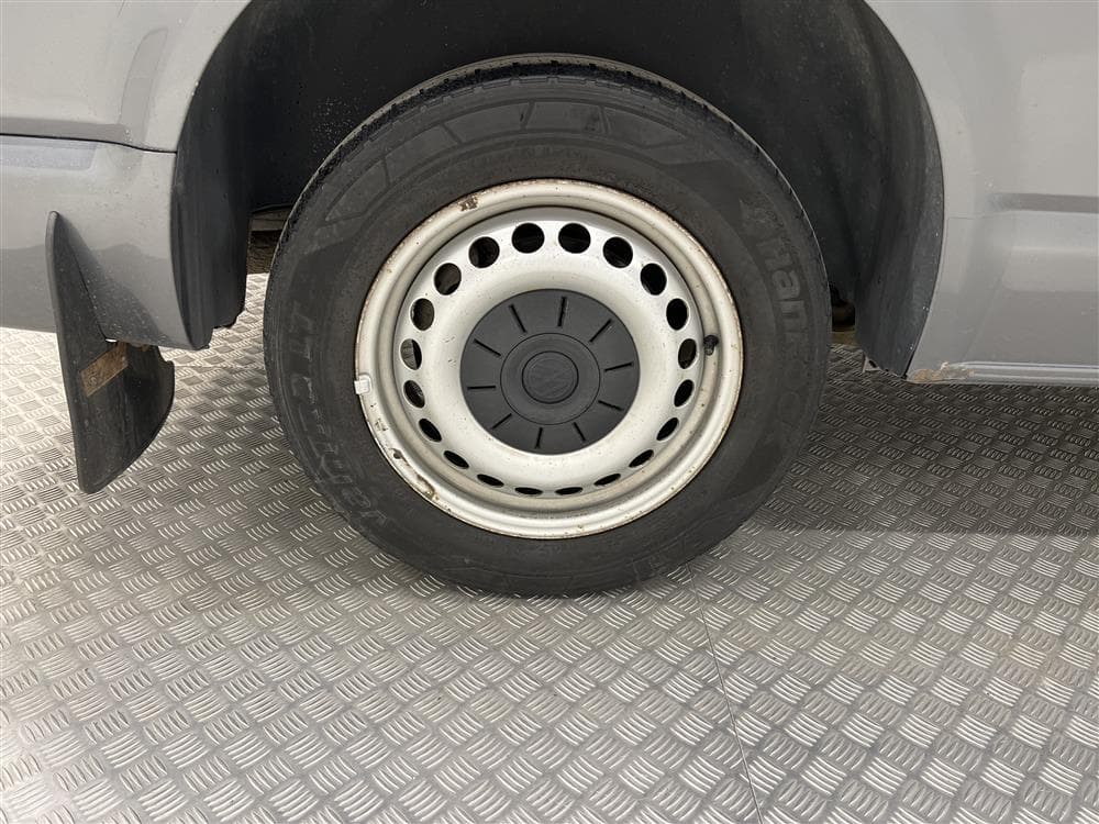 Volkswagen Transporter 2.0 Aut Eu6 150hk L2 Värmare Moms interiör