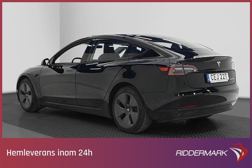 Tesla Model 3 Long Range AWD 440hk Svensksåld Premiumexteriör