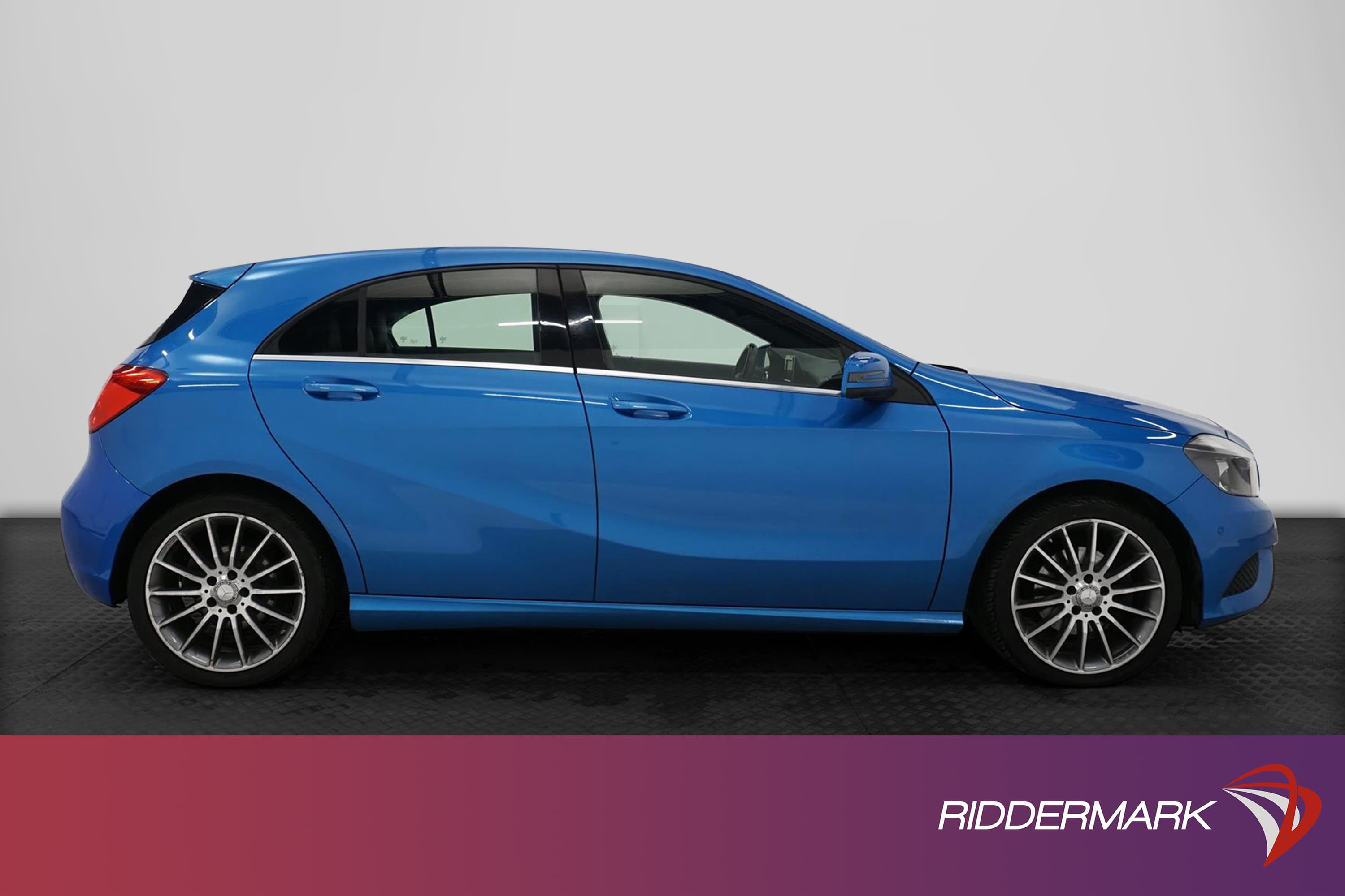 Mercedes-Benz A 180 122hk Navi Sensorer AMG-fälgar 0,54l/mil