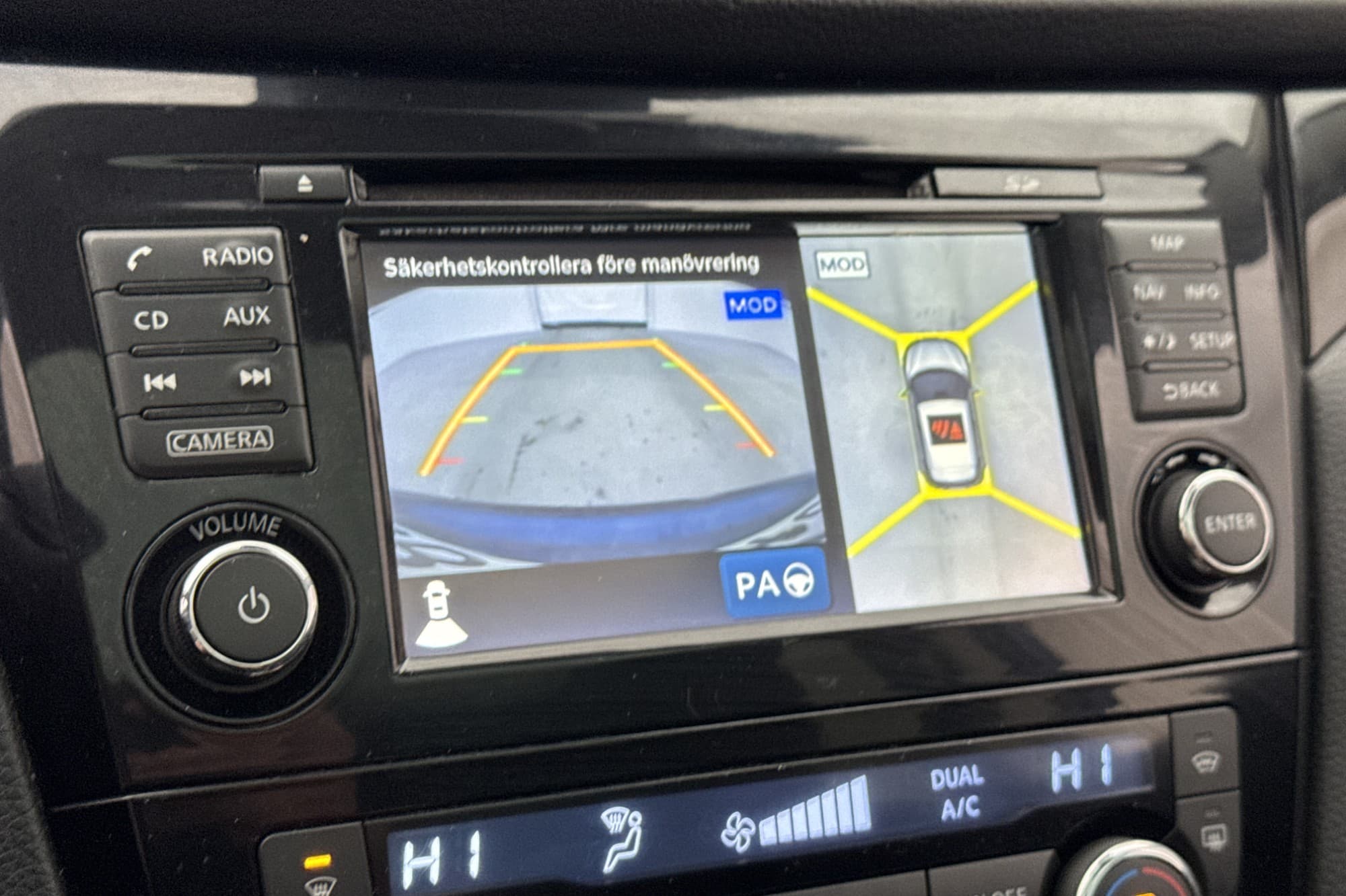 Nissan Qashqai 1.2 115hk Tekna Pano 360° Halvskinn Navi