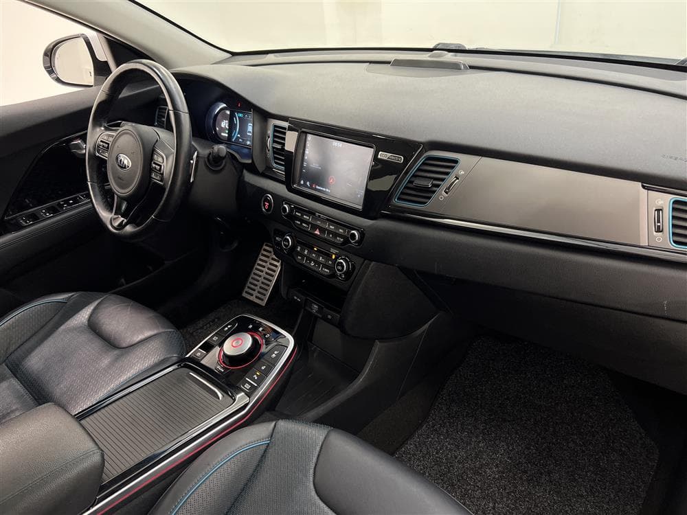 Kia e-Niro EV 64 kWh 204hk Advance Plus Tech Taklucka Värmarinteriör