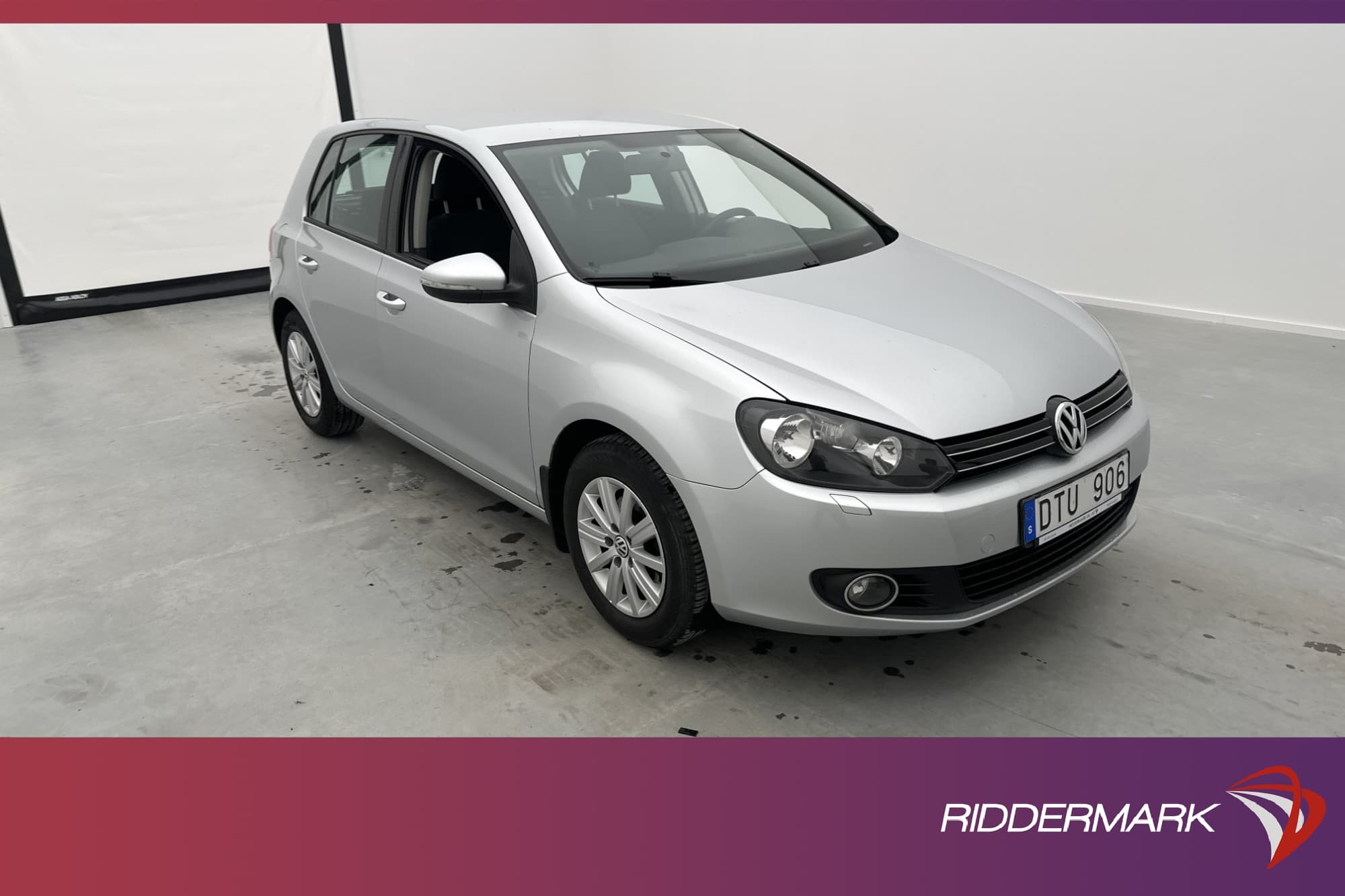 Volkswagen Golf 1.6 102hk