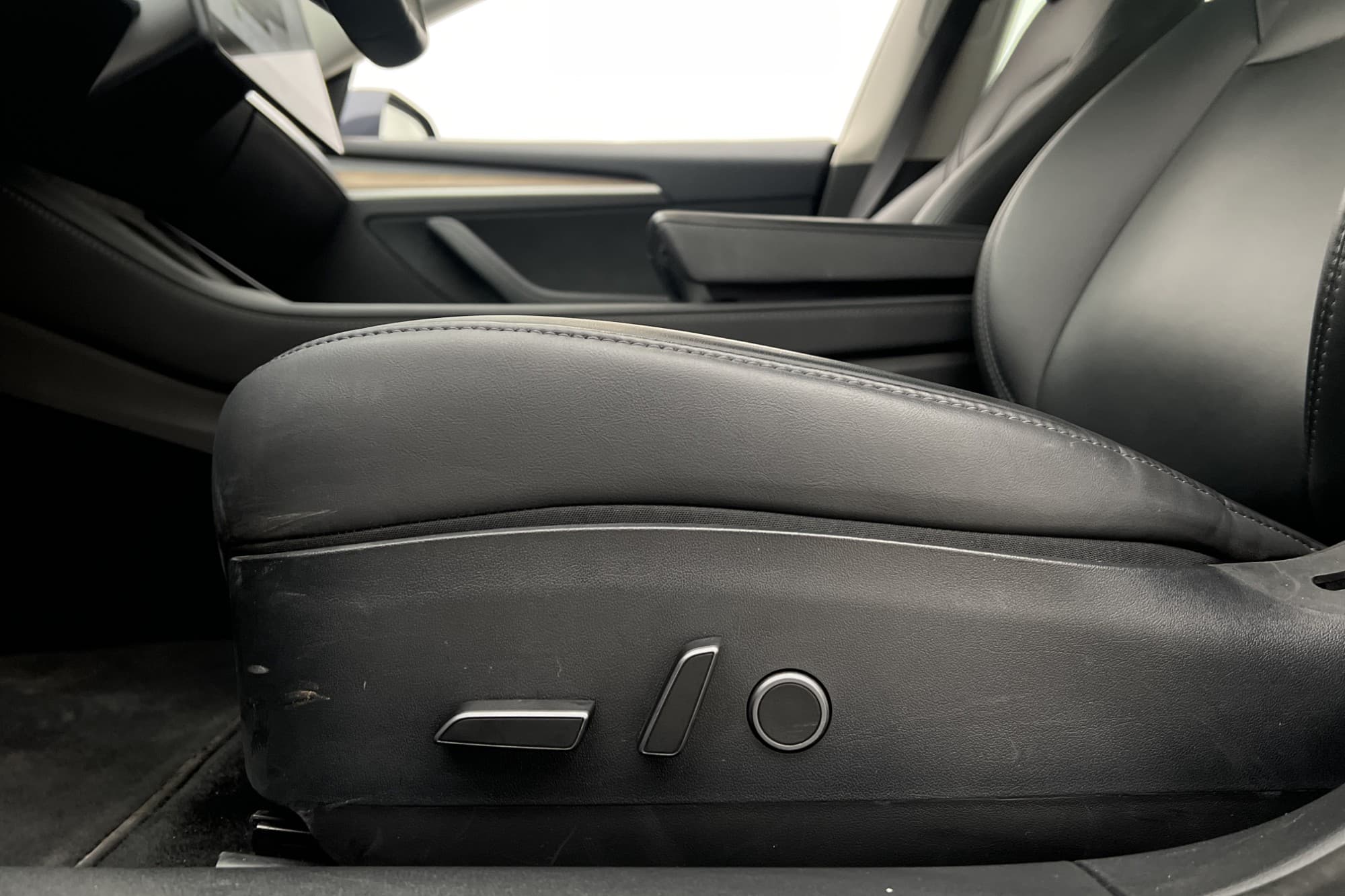 Tesla Model 3 Standard Range Svensksåld Rattvärme AP 