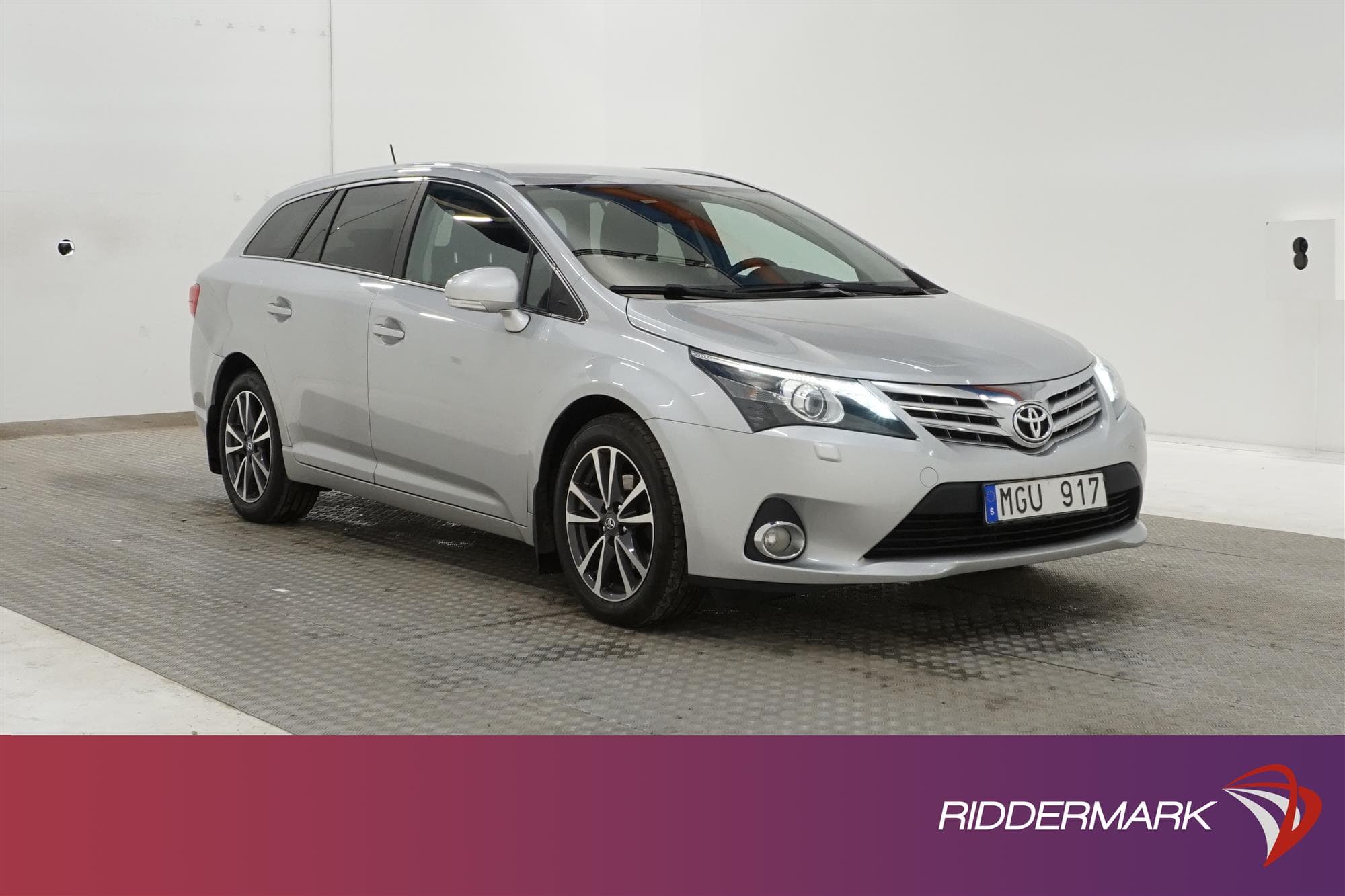 Toyota Avensis Kombi 2.0 126hk