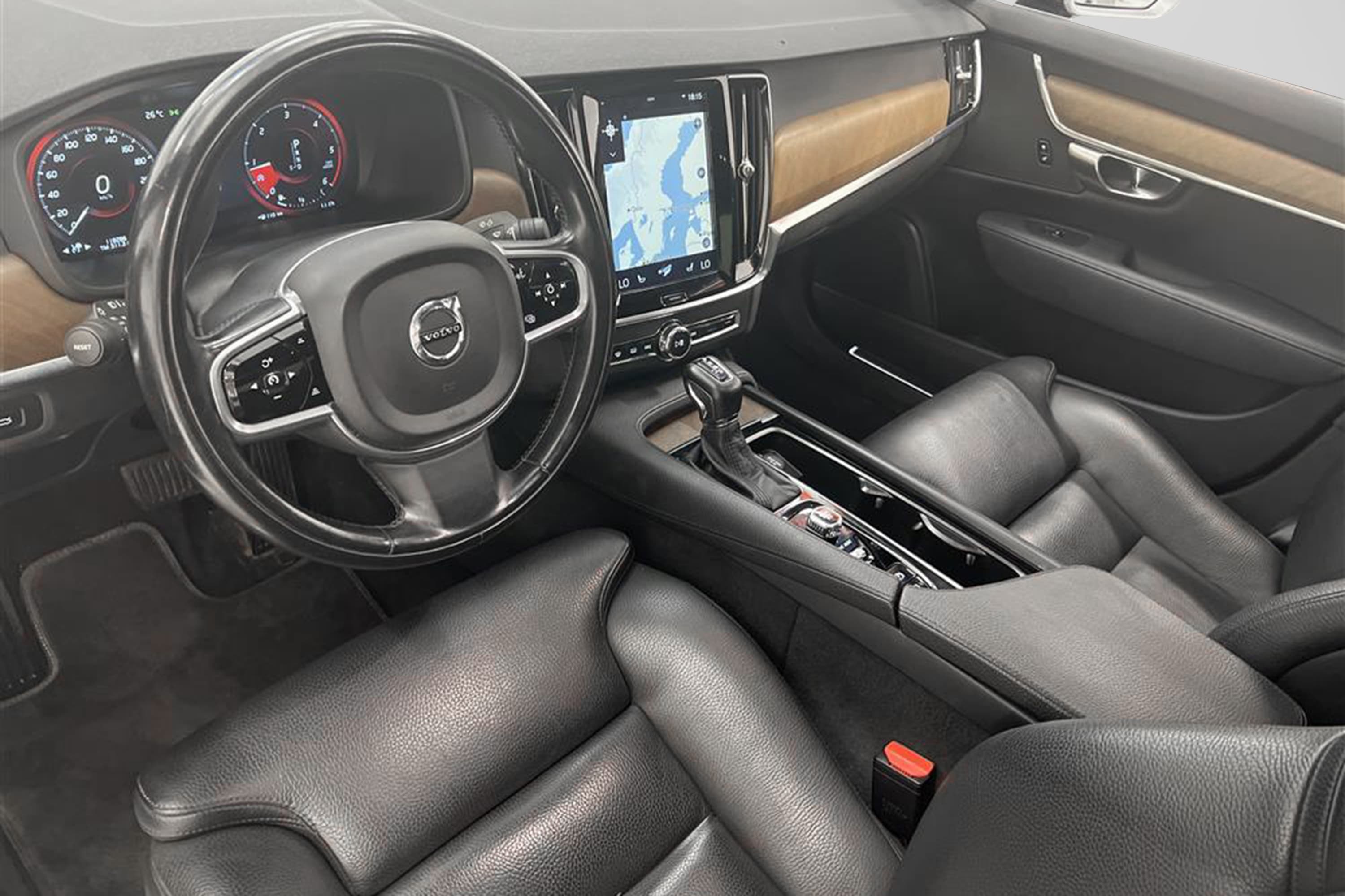 Volvo S90 D4 AWD Inscription D-Värm VOC T-Lucka Skinn B-Kaminteriör