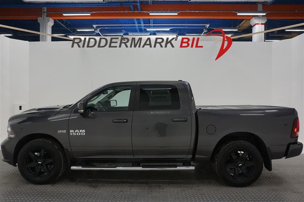 Dodge Ram Sport 1500 Eu6 5.7 4WD 401hk Navi Taklucka Flipp 