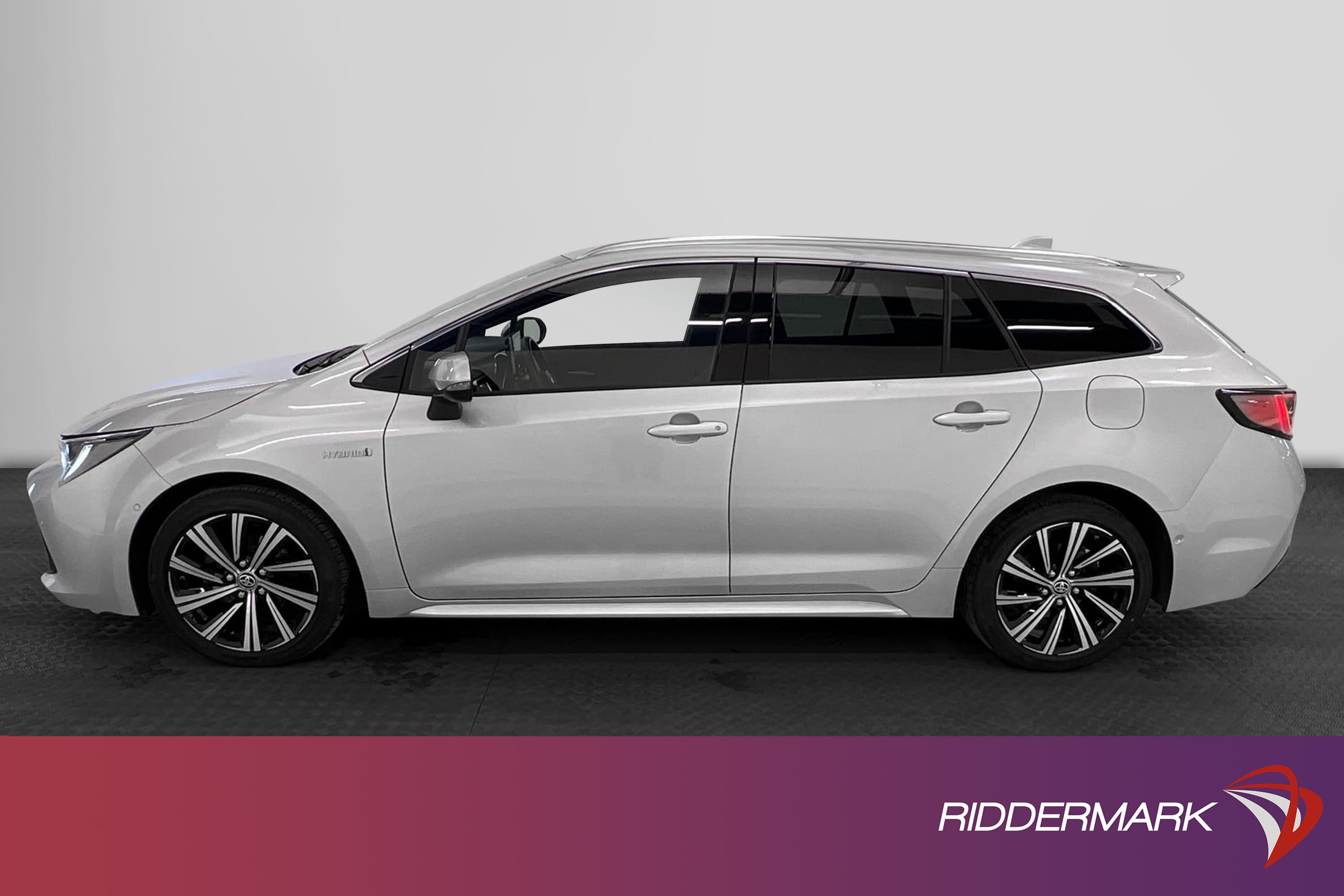 Toyota  Corolla Hybrid e-CVT 122hk