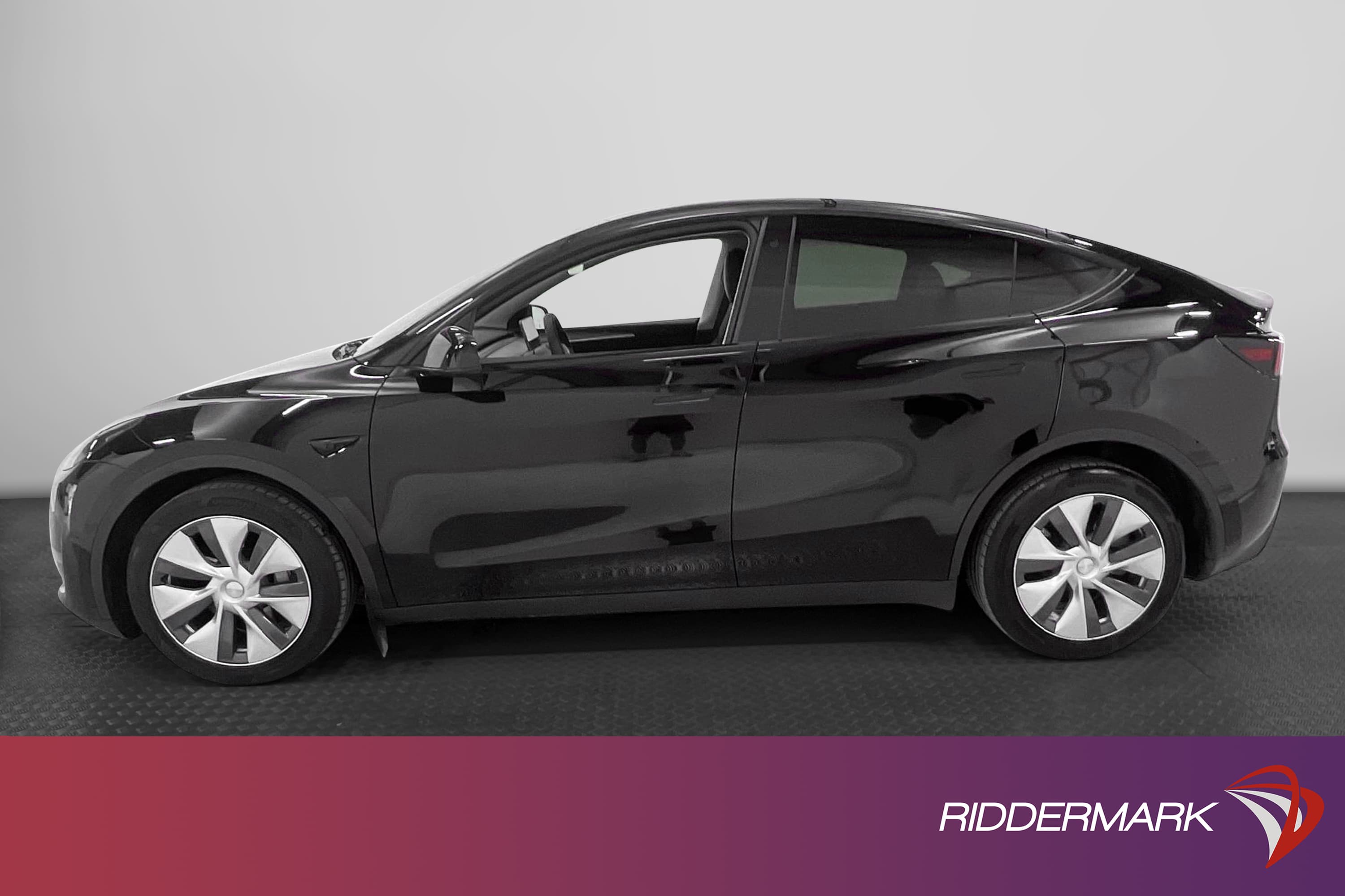 Tesla Model Y Long Range AWD 345hk