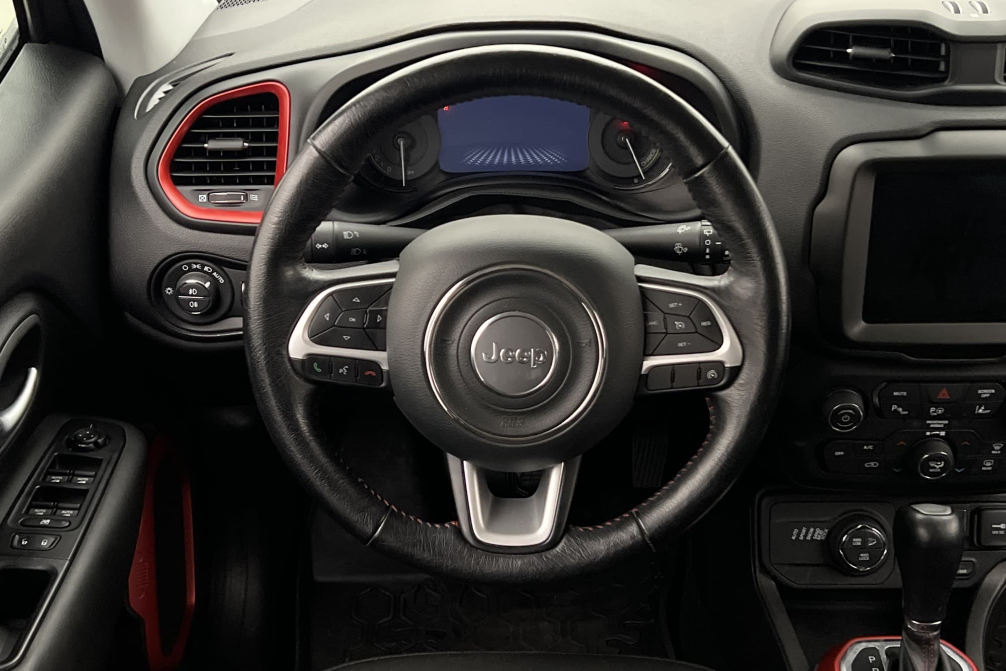 Jeep Renegade 4xe Plug-in AWD Trailhawk Drag Kamera CarPlay