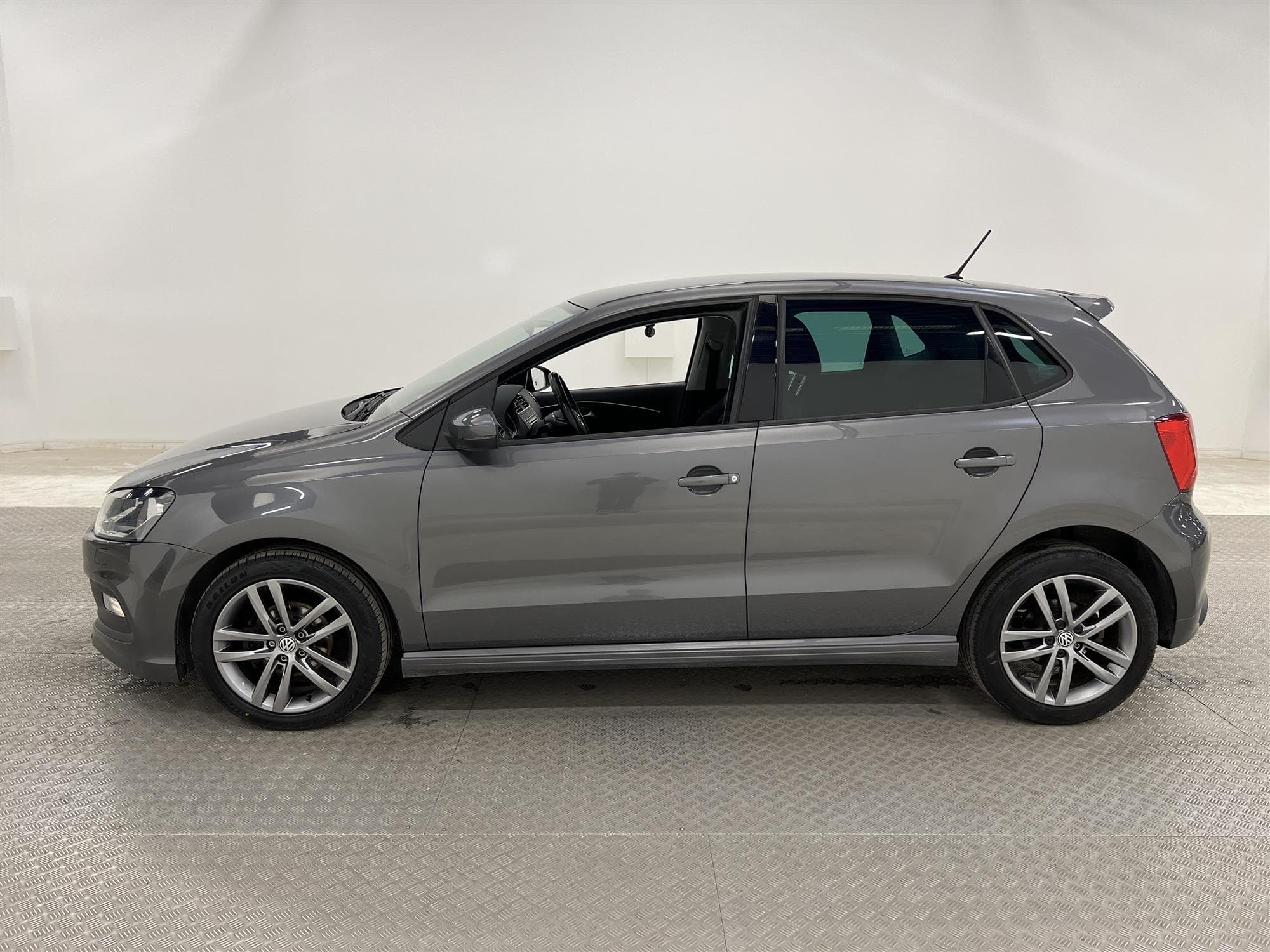 Volkswagen Polo 1.2 TSI 90hk R-Line