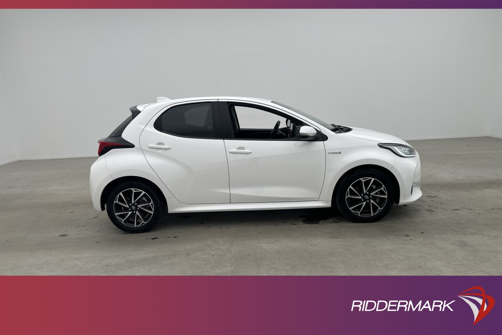 Toyota Yaris Hybrid CVT 116hk