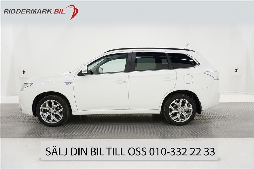 Mitsubishi Outlander 2.0 P-HEV 4WD 203hk