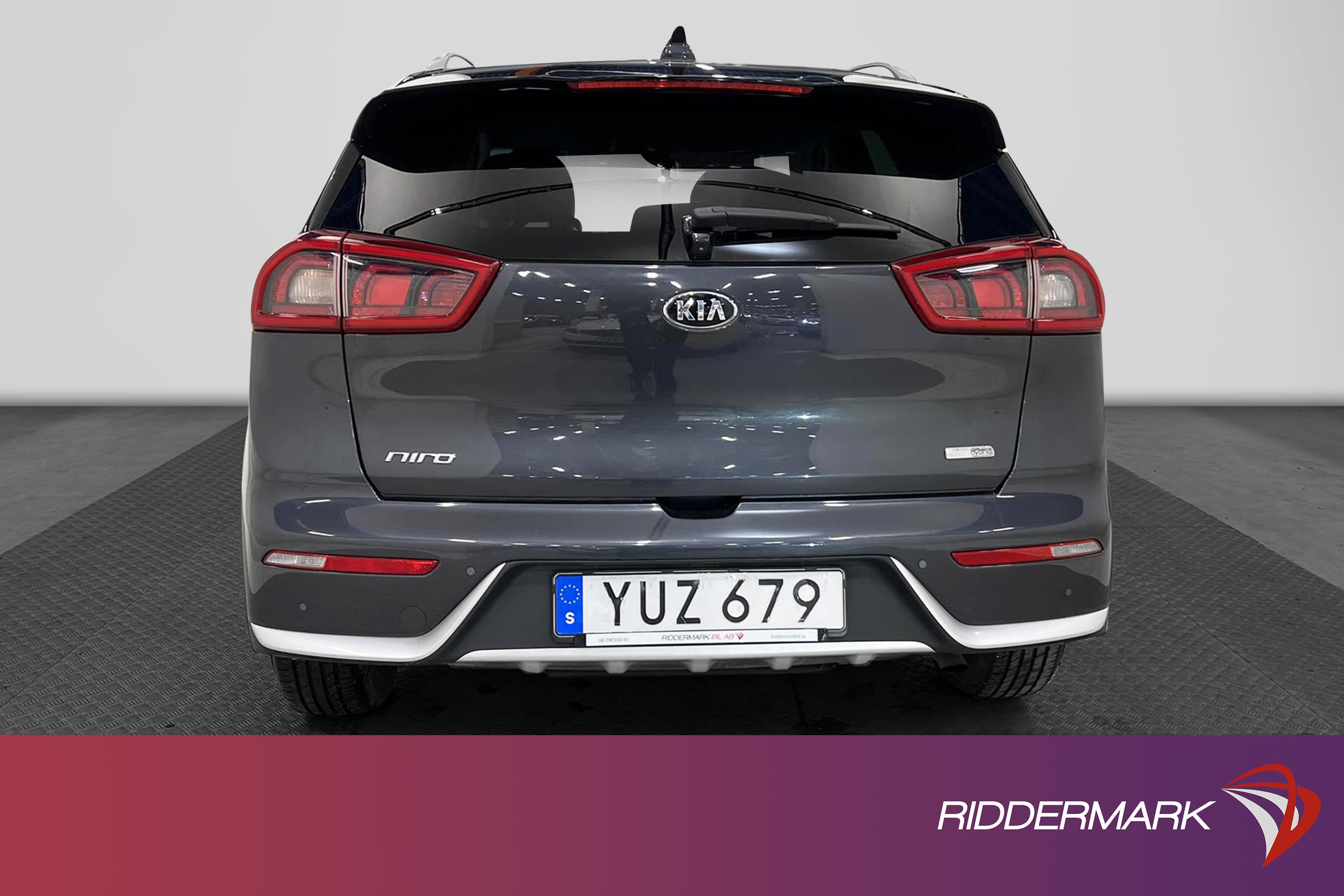 Kia Niro Hybrid 141hk M&K-Värmare Navi B-Kamera Carplay
