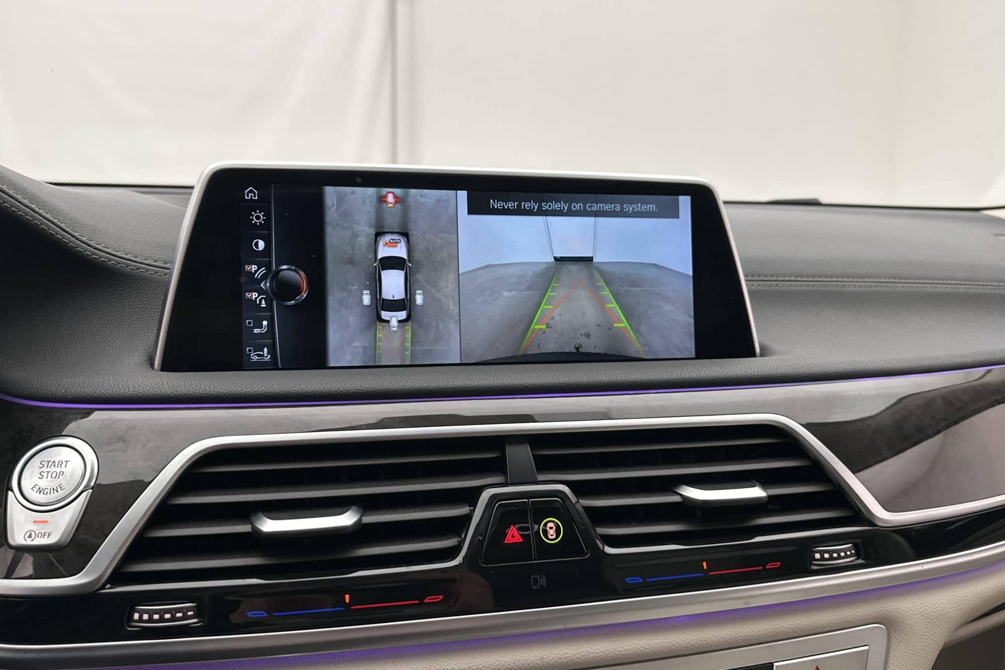 BMW 730 d xDrive Taklucka Luftfjädring H/K Massage 360° Drag