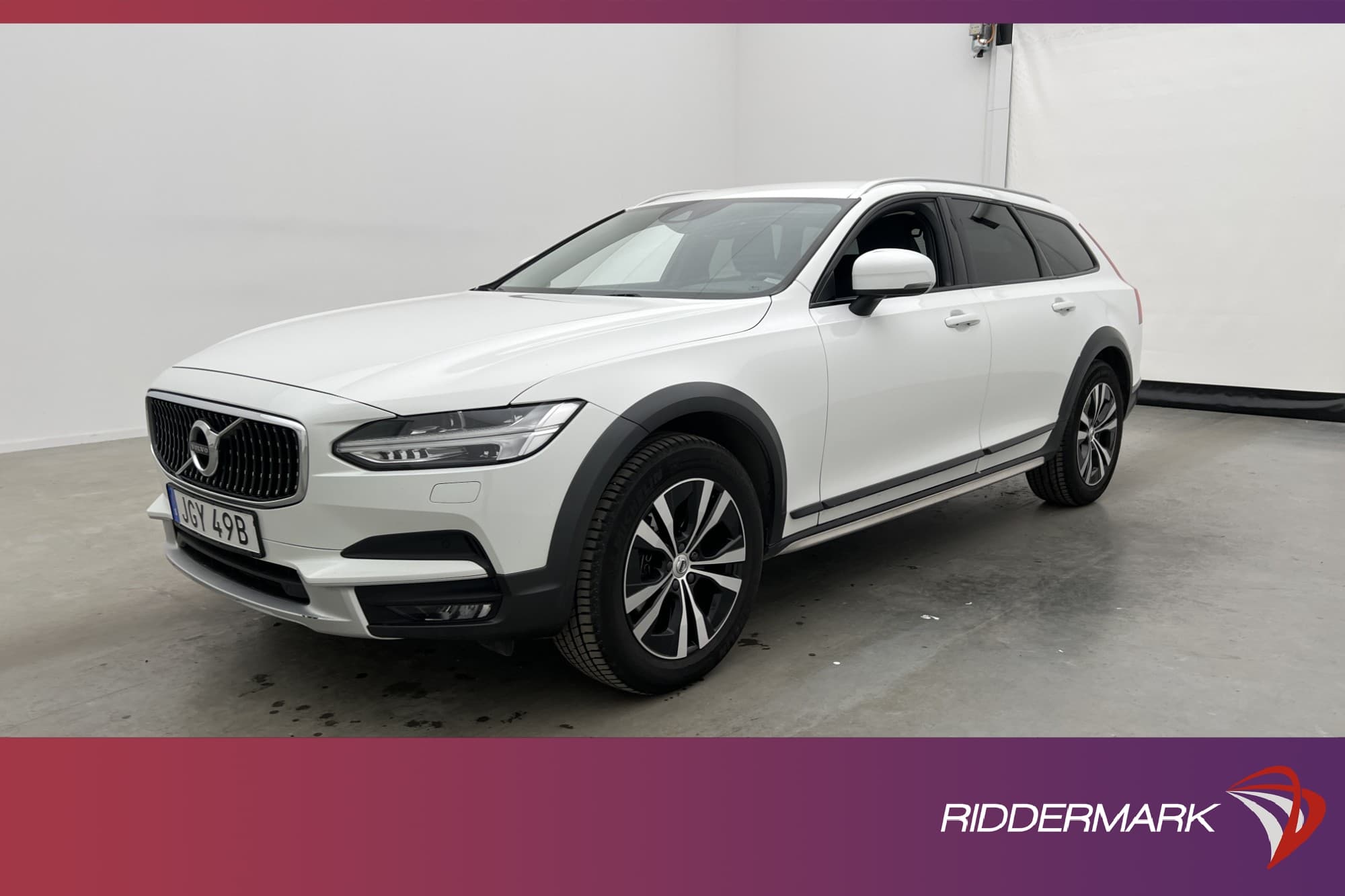 Volvo V90 Cross Country D4 AWD