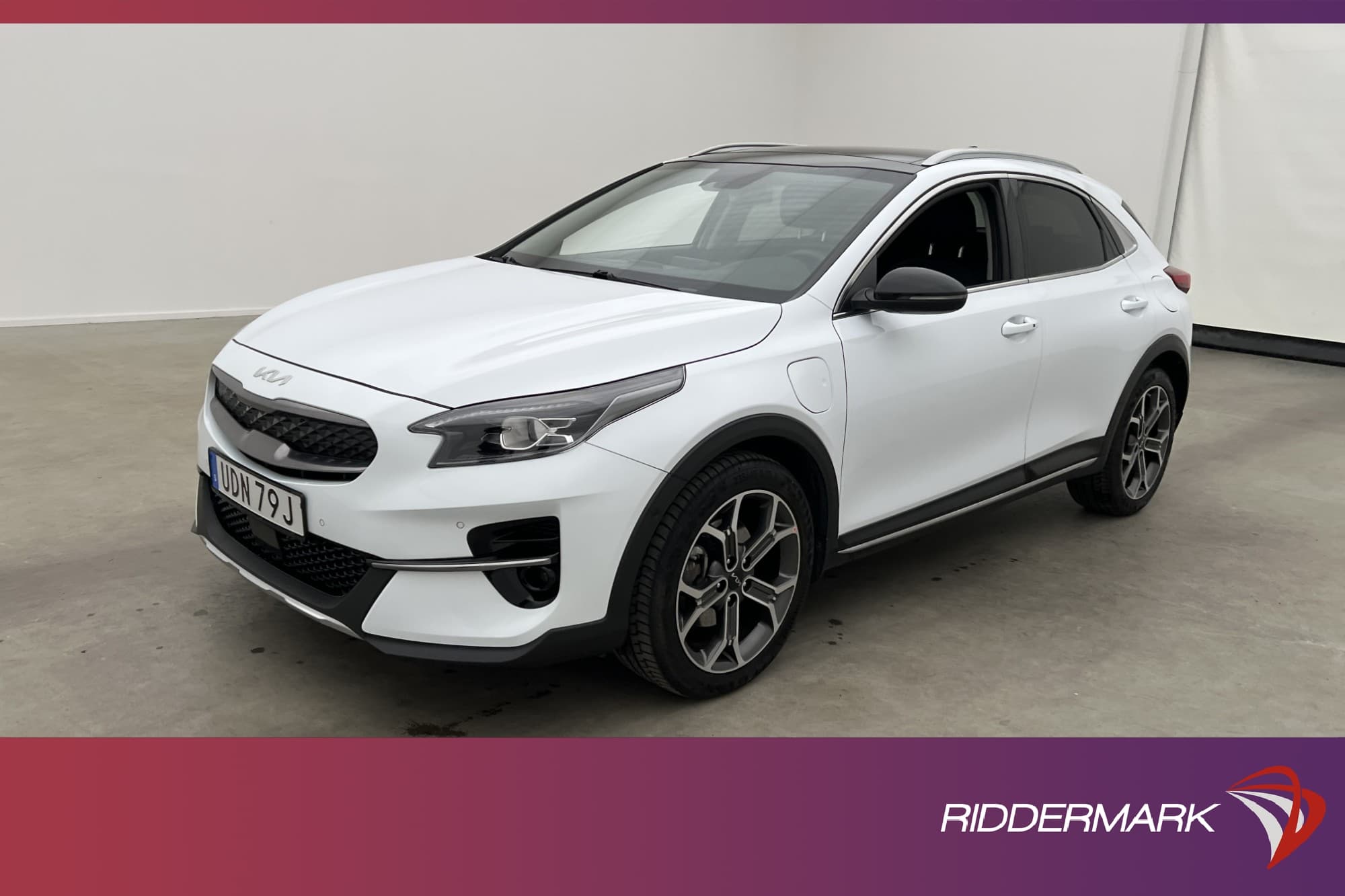 Kia XCeed Plug-in Advance Plus 2 Pano Kamera CarPlay Skinn