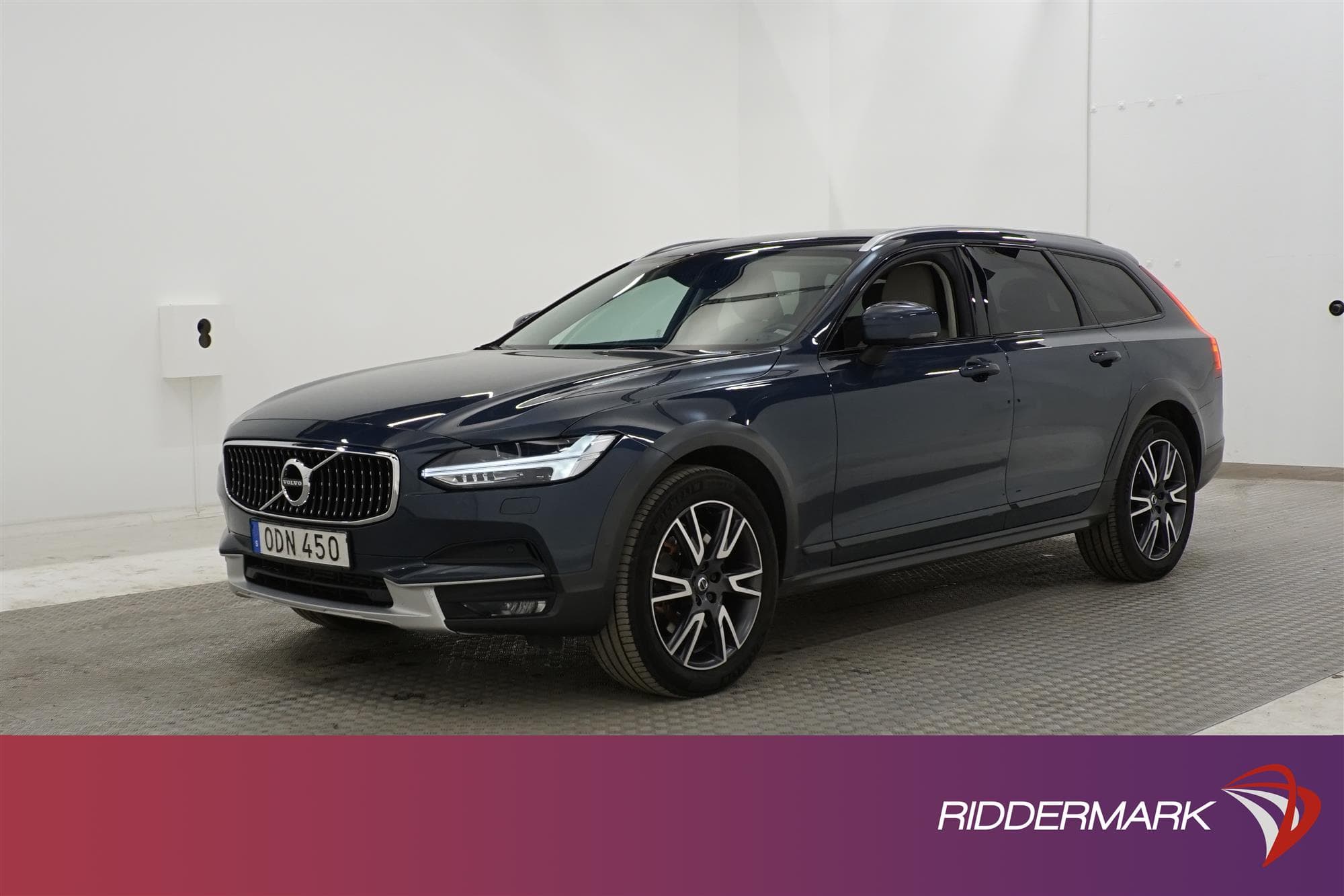 Volvo V90 Cross Country T5 250hk AWD