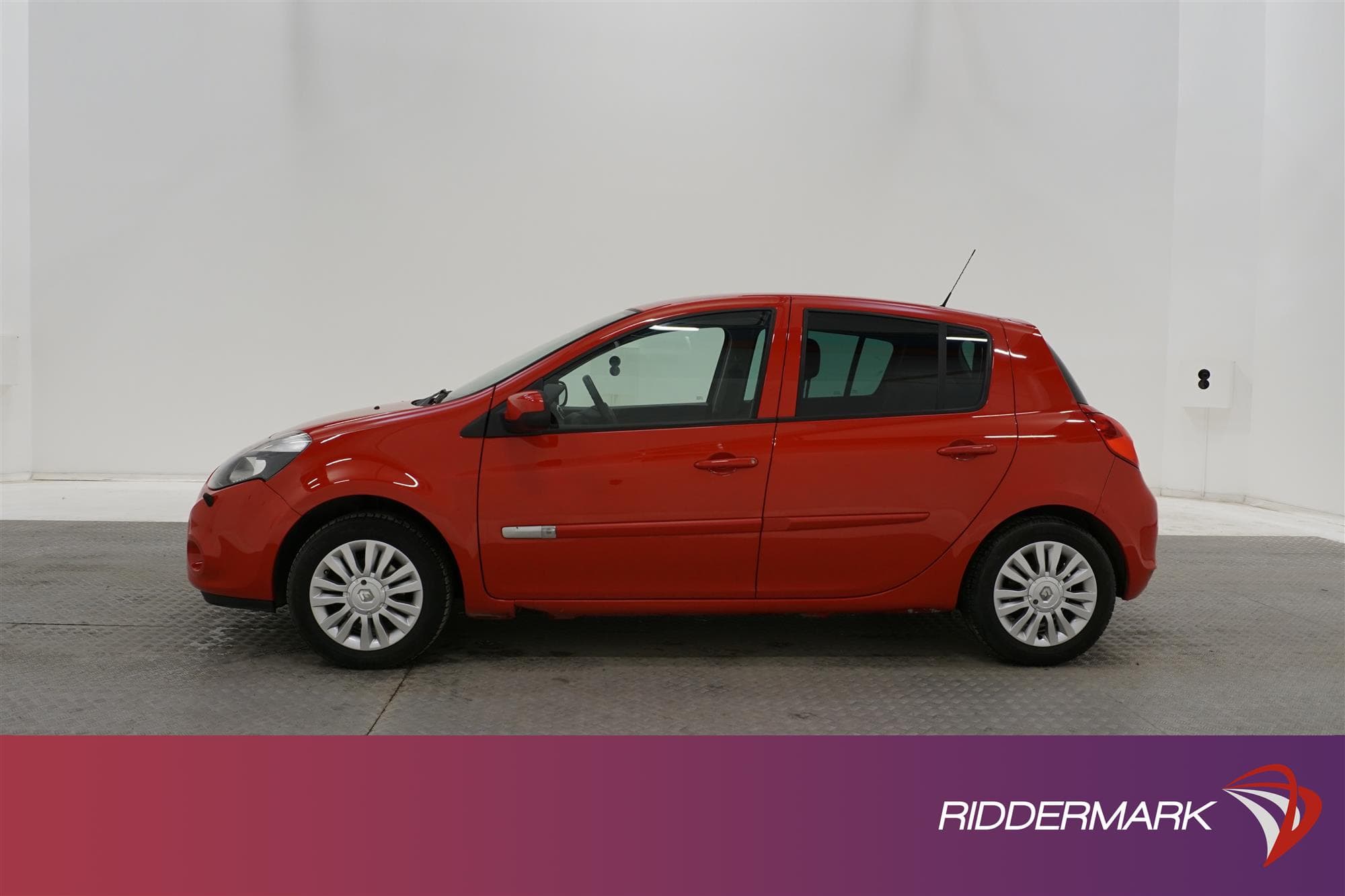 Renault Clio 1.2 75hk