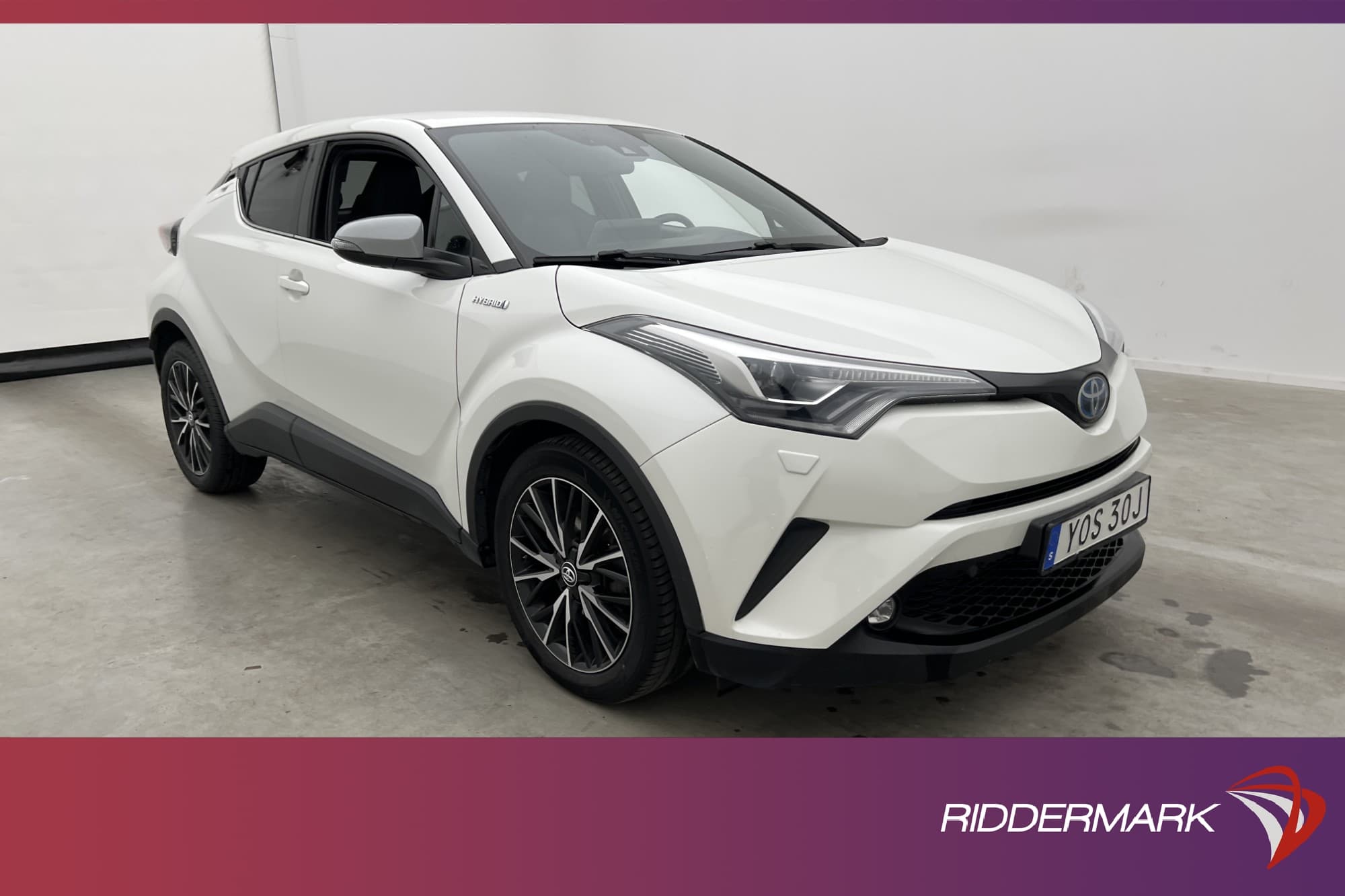 Toyota C-HR Hybrid 122hk