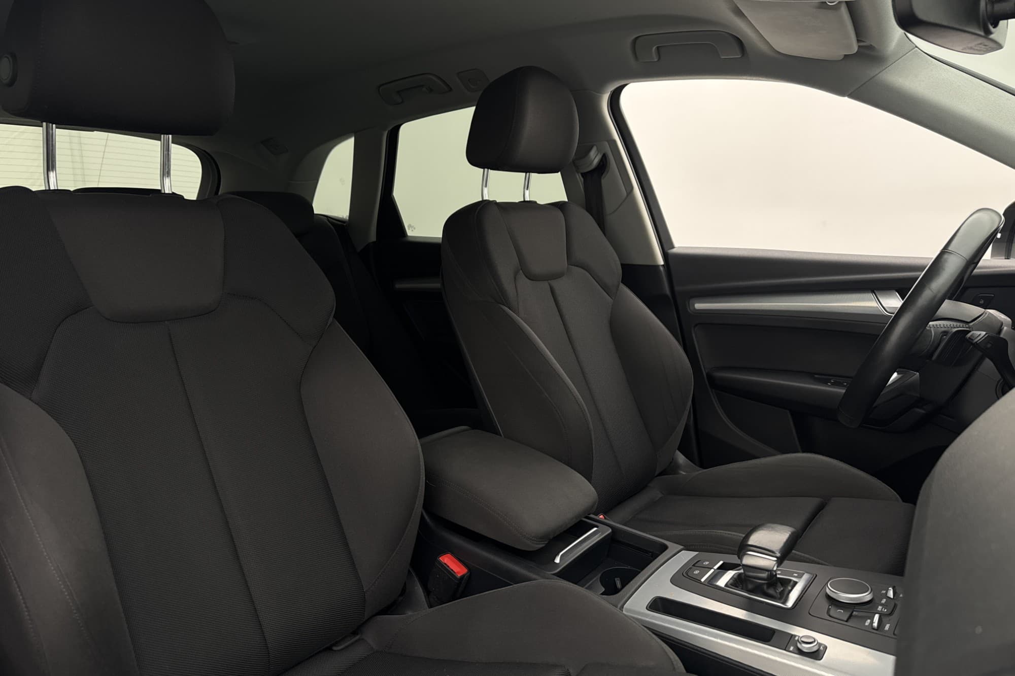 Audi Q5 TDI Quattro 190hk Proline Värmare Dragkrok Sensorer