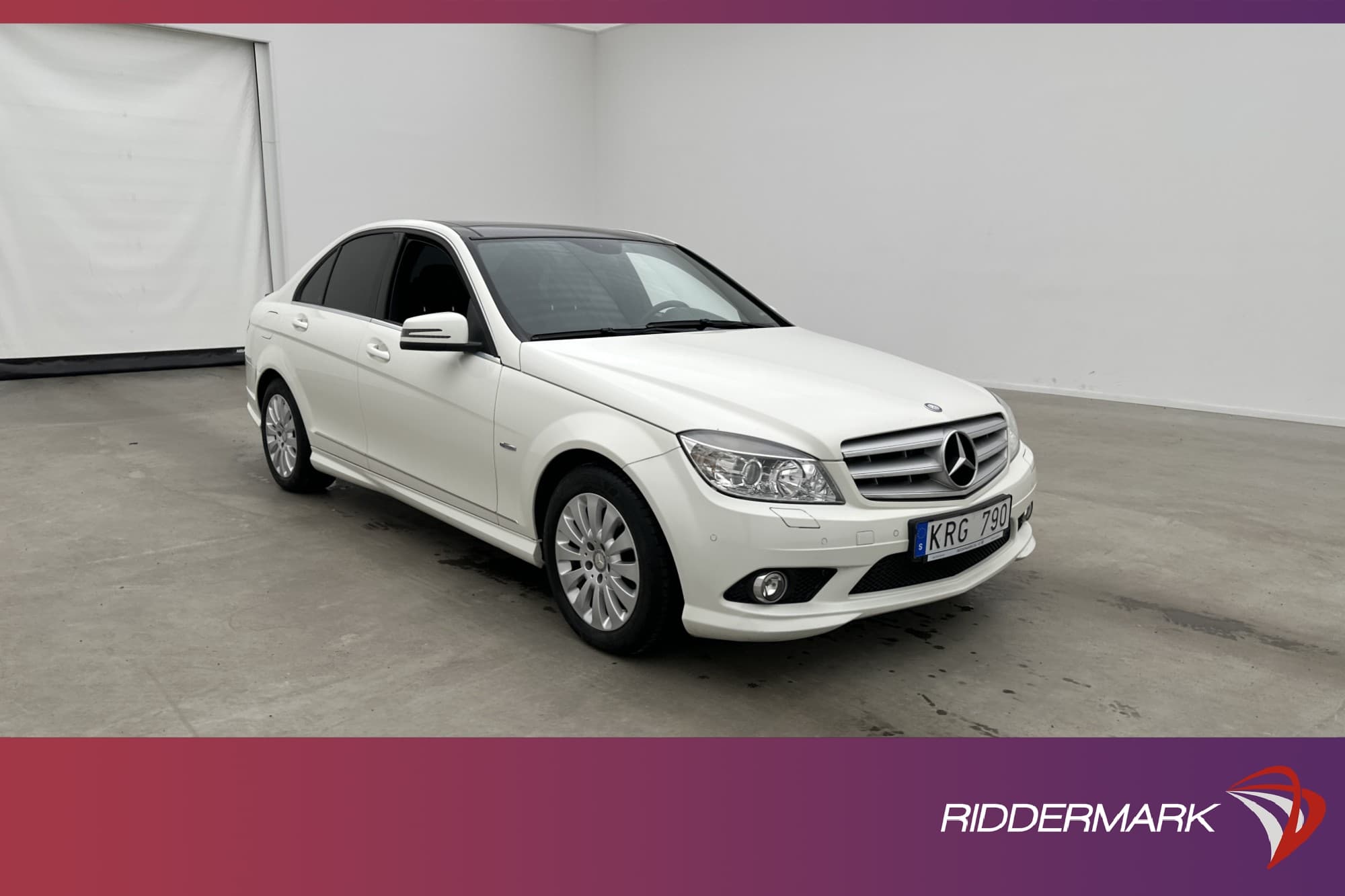 Mercedes-Benz C 180 CGI 156hk