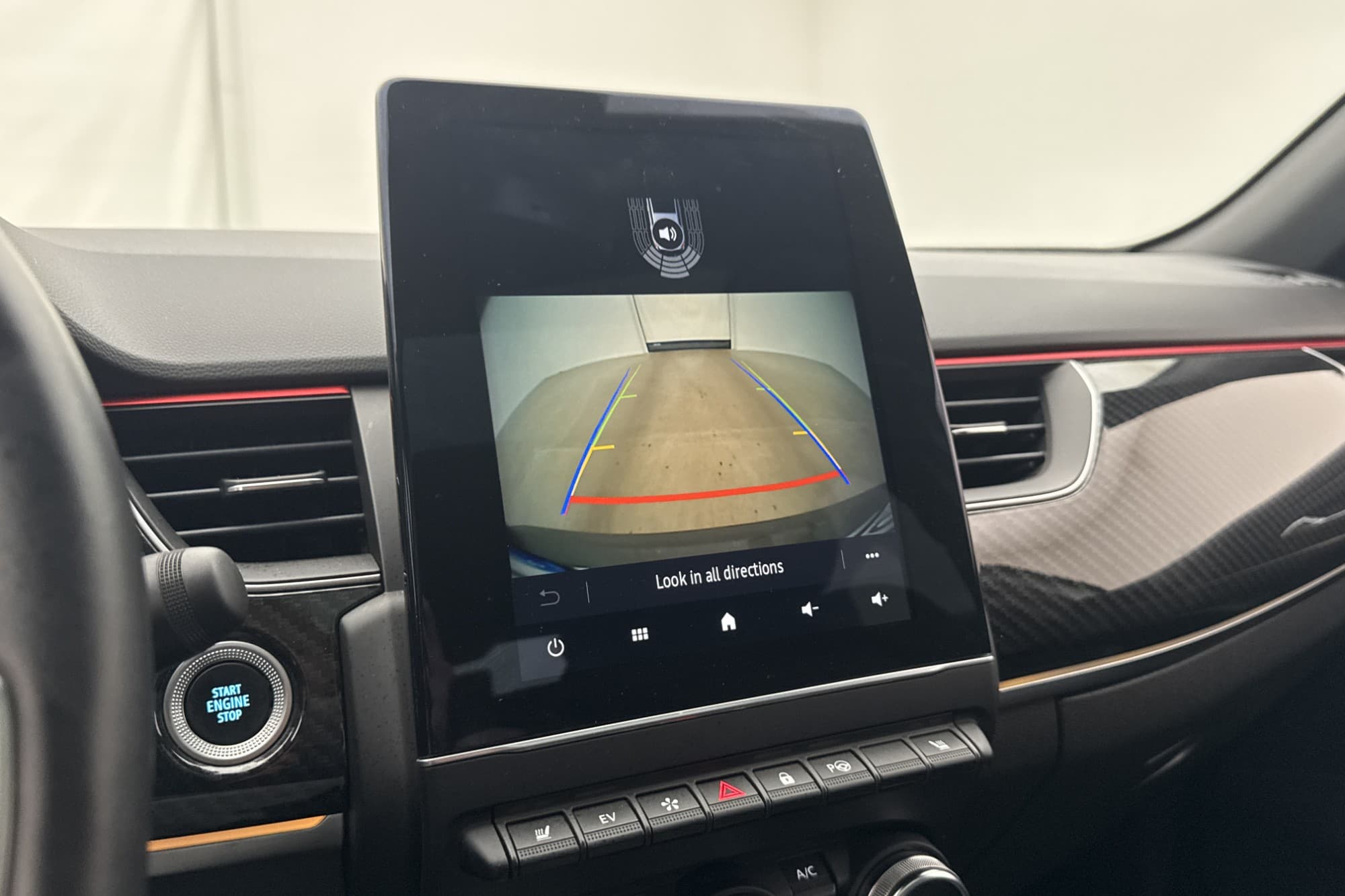 Renault Arkana E-TECH R.S.Line Pano 360° Rattvärme Adaptiv