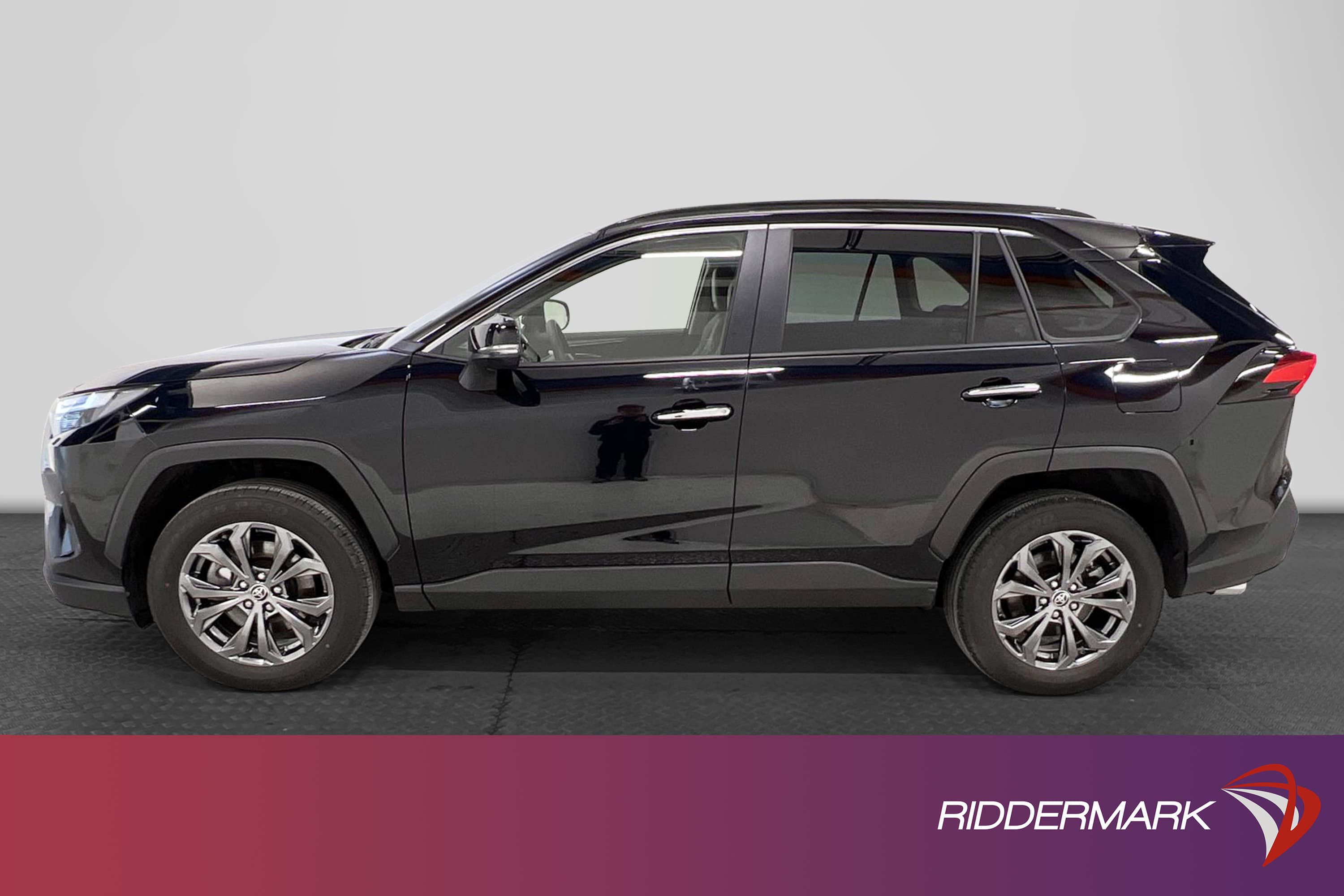Toyota RAV4 Hybrid AWD-i E-CVT 222hk