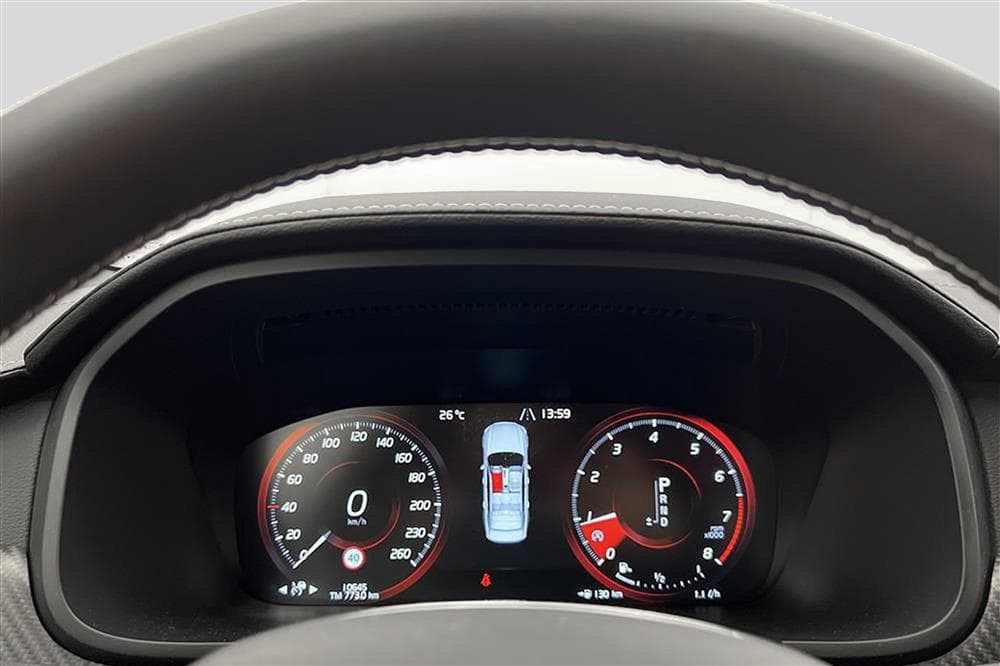 Volvo S90 T5 250hk R-Design B-Kamera B-Värm VOC Navi Blisinteriör