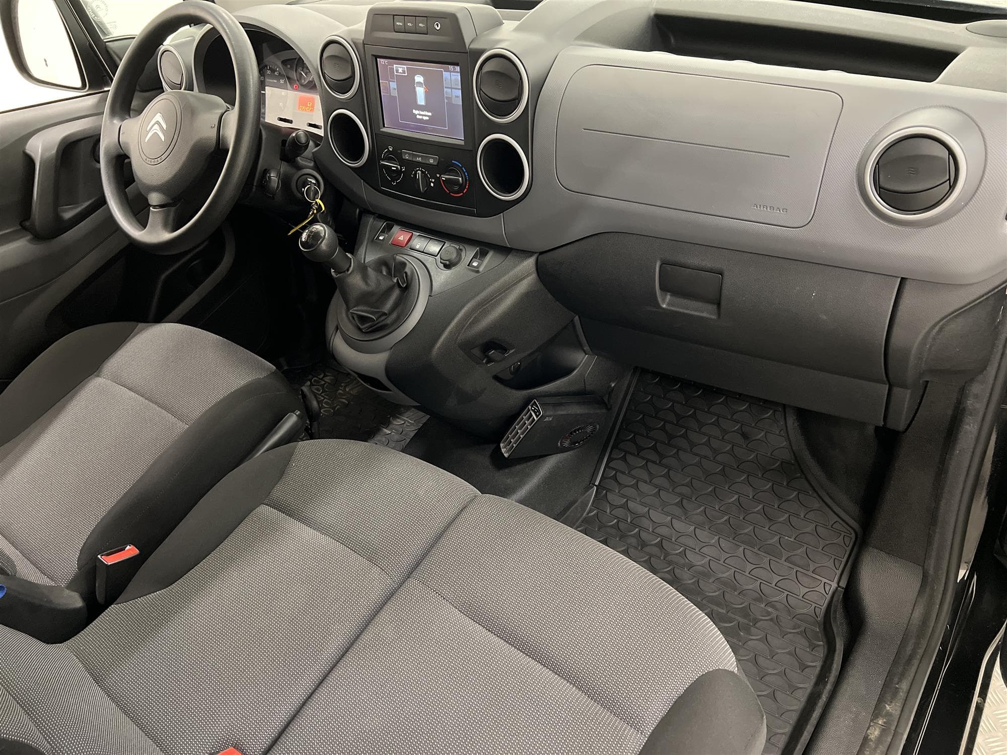 Citroën Berlingo 1.6HDi Eu6 99hk PDC Drag ProPack Takräcke  