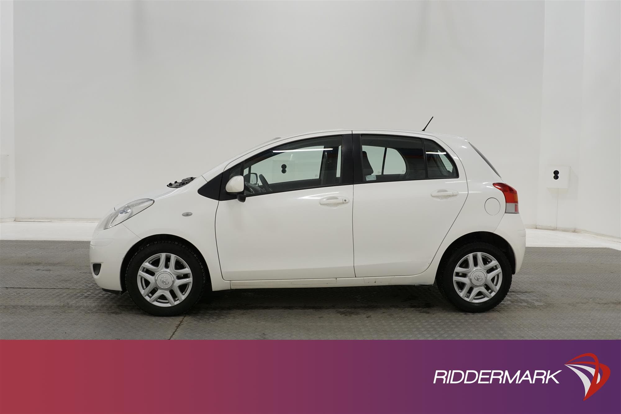 Toyota Yaris 1.4 D-4D 90hk Motorvärmare  Nyservad 0,36L/mil