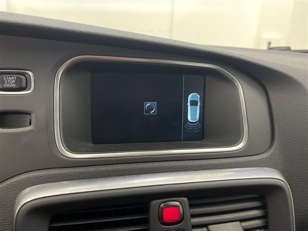 Volvo V40 D2 120hk R-Design D-Värm VOC 1 Brukare 0,36l/milinteriör