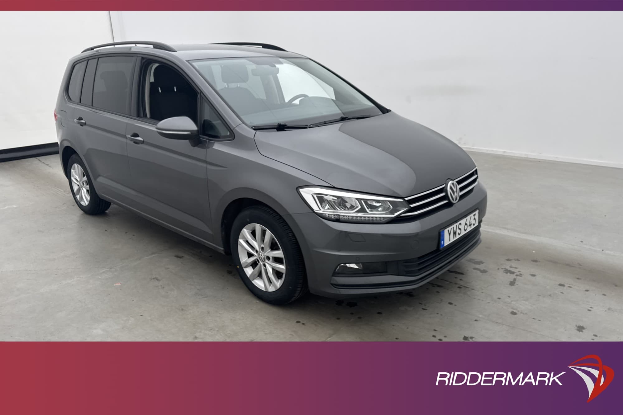 Volkswagen Touran TDI 115hk 7-sits Kamera Navi Drag CarPlay