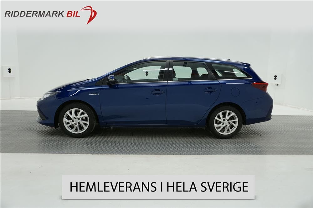 Toyota Auris 1.8 HSD Touring Sports 99hk
